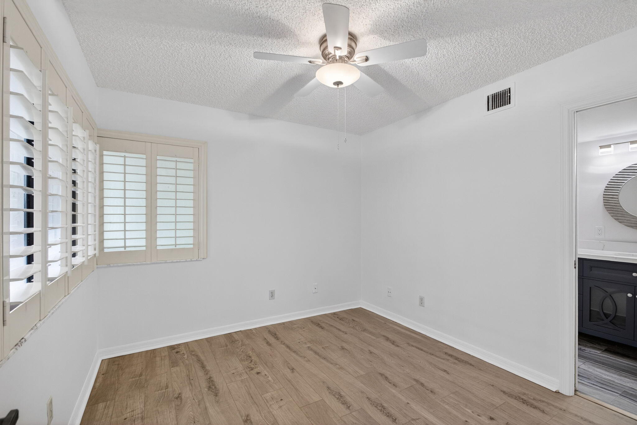 MLS #R11147185 image #22