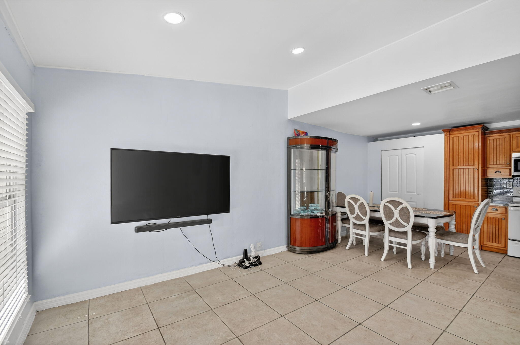 MLS #R11147186 image #12