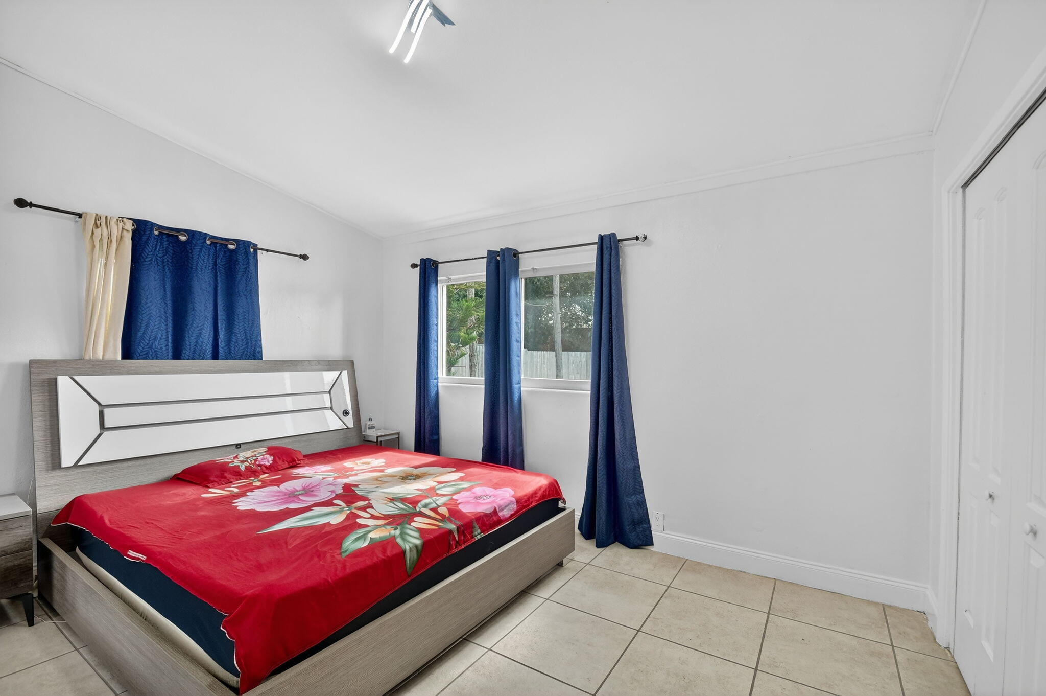 MLS #R11147186 image #32