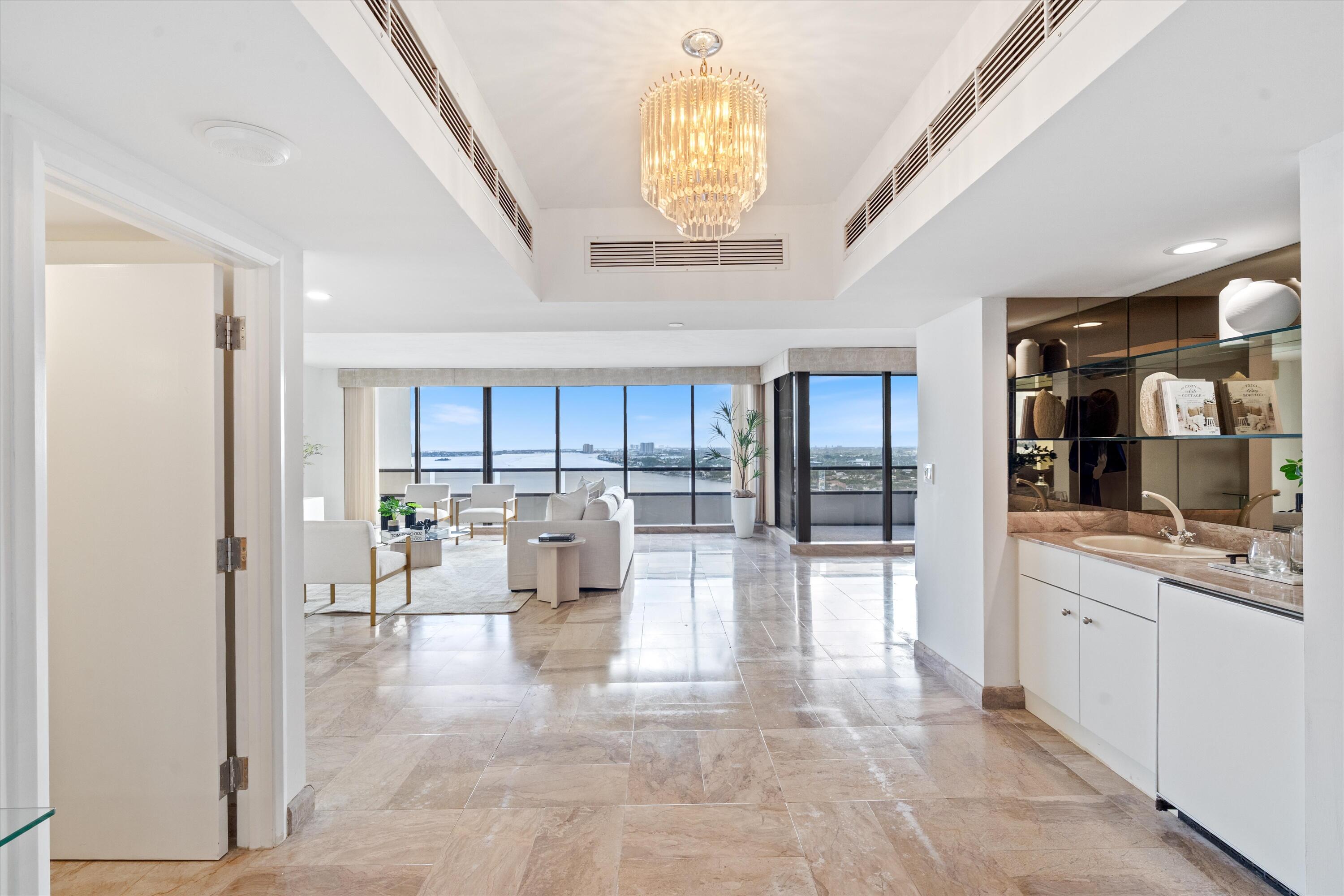 MLS #R11147649 image #2