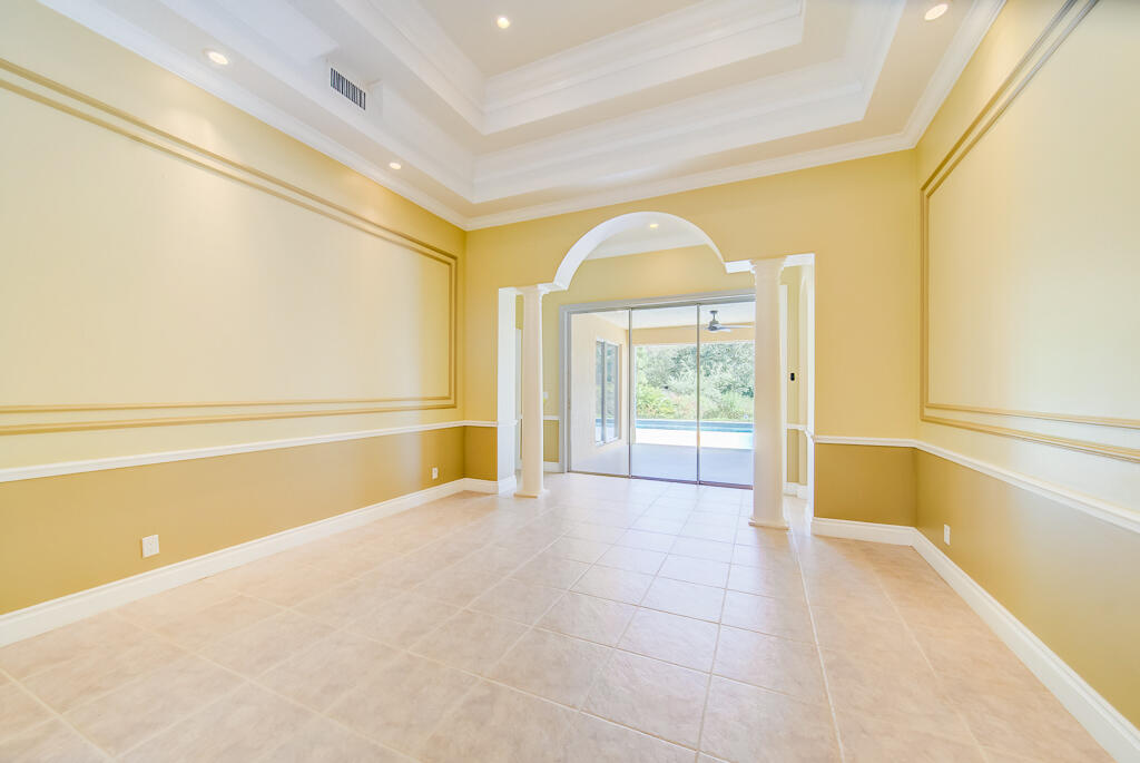 MLS #R11147655 image #10