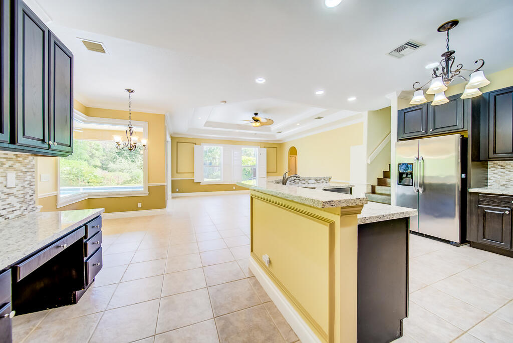 MLS #R11147655 image #12