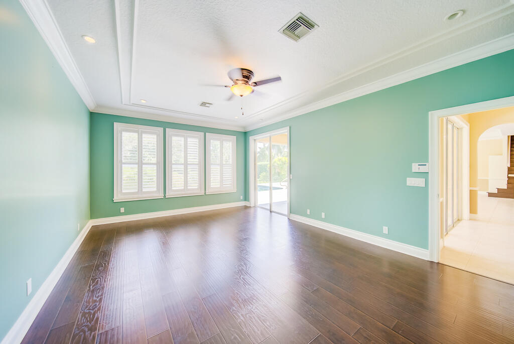 MLS #R11147655 image #25