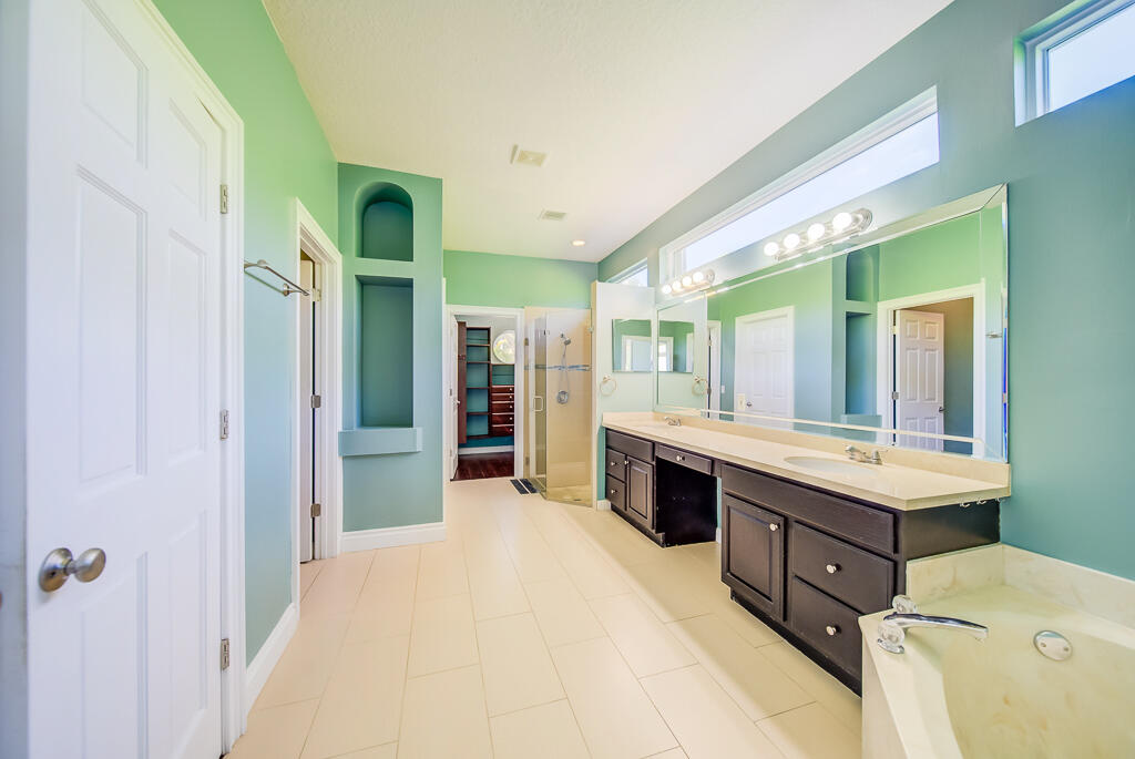 MLS #R11147655 image #27