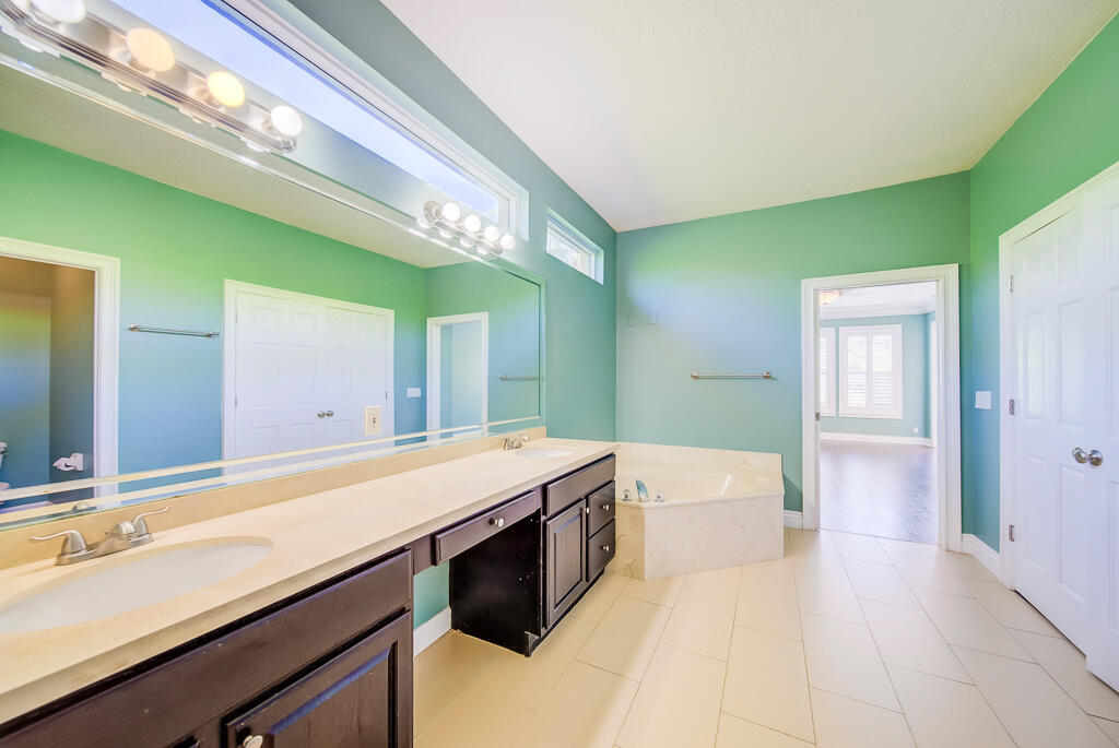 MLS #R11147655 image #28