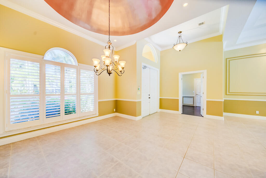 MLS #R11147655 image #8