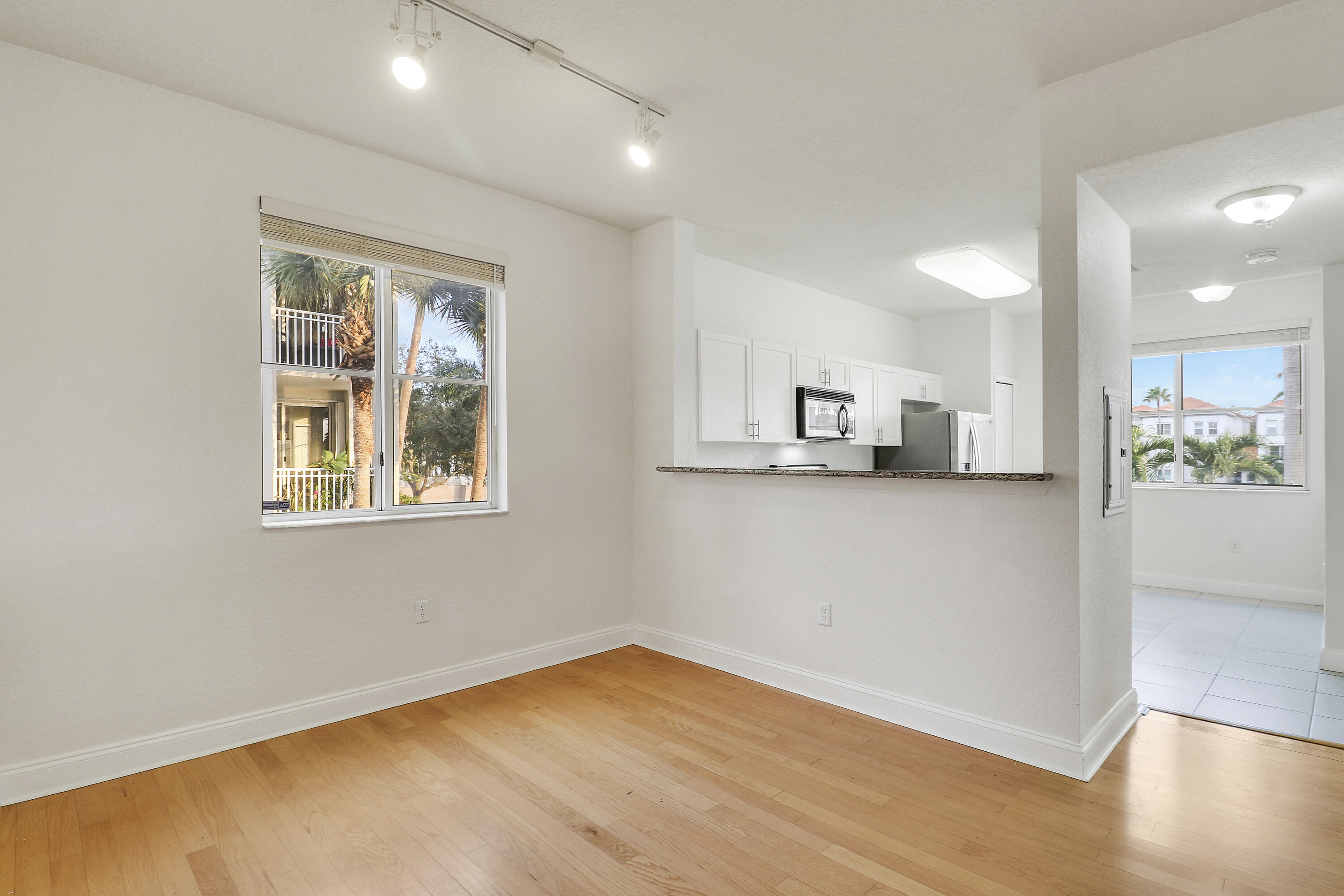 MLS #R11147658 image #10