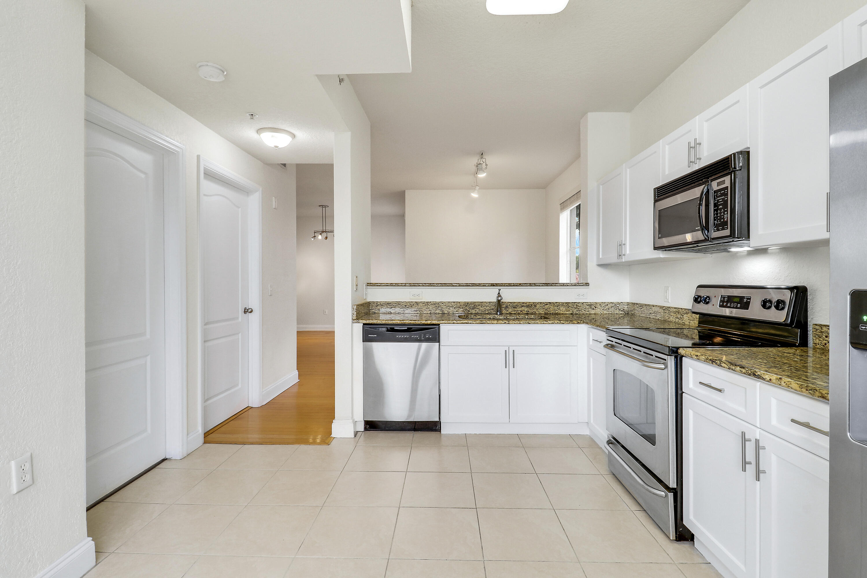 MLS #R11147658 image #15