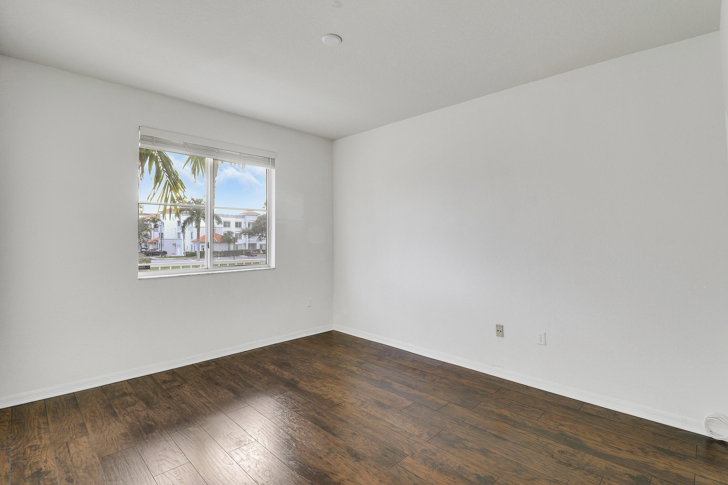 MLS #R11147658 image #21