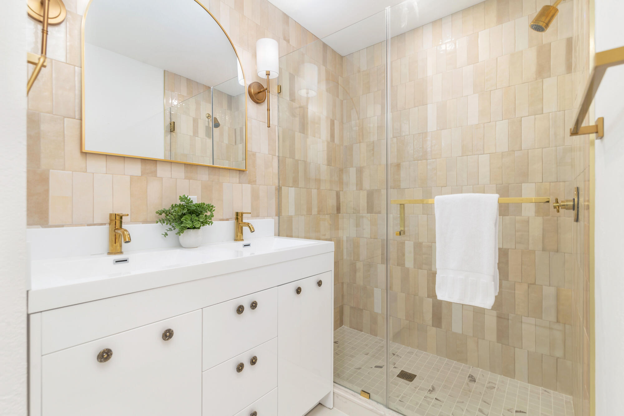 MLS #R11147673 image #16