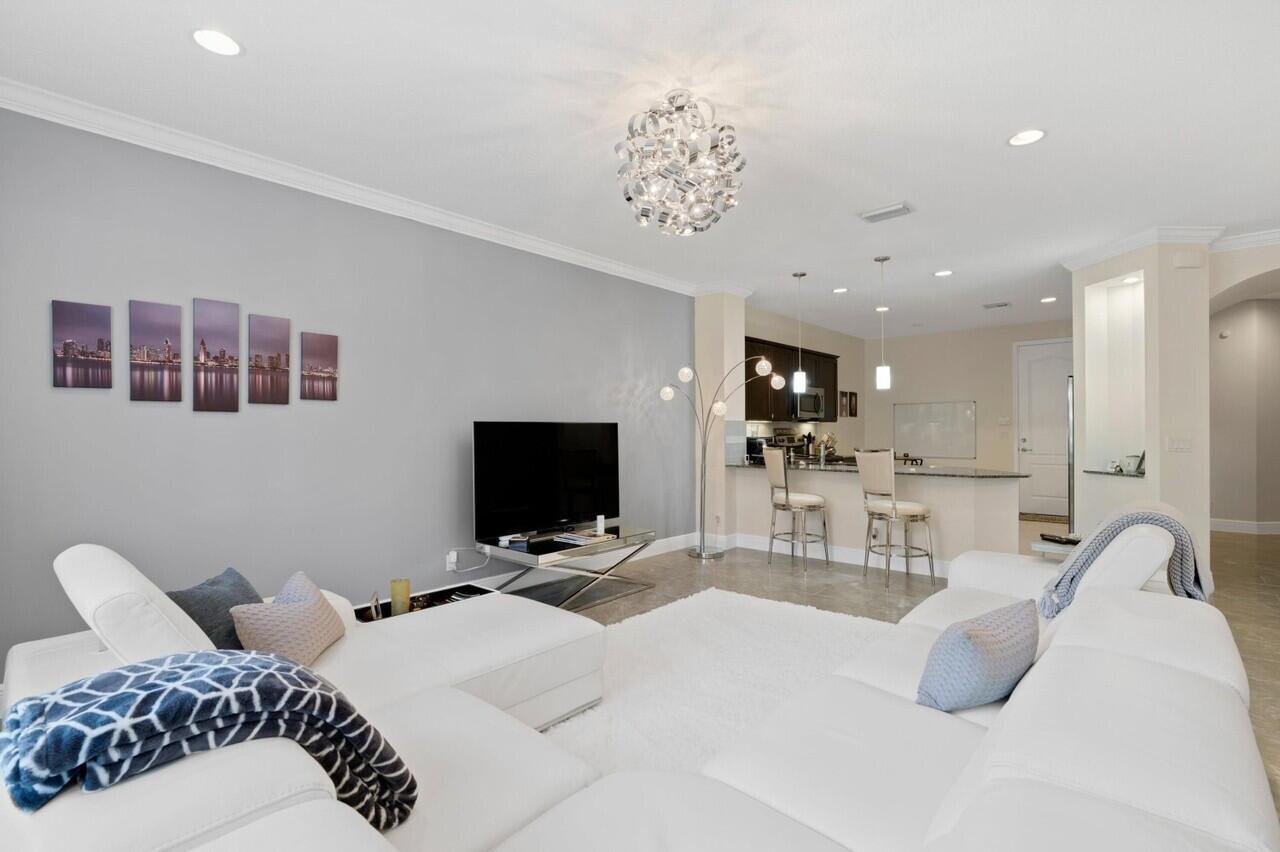 MLS #R11147699 image #11