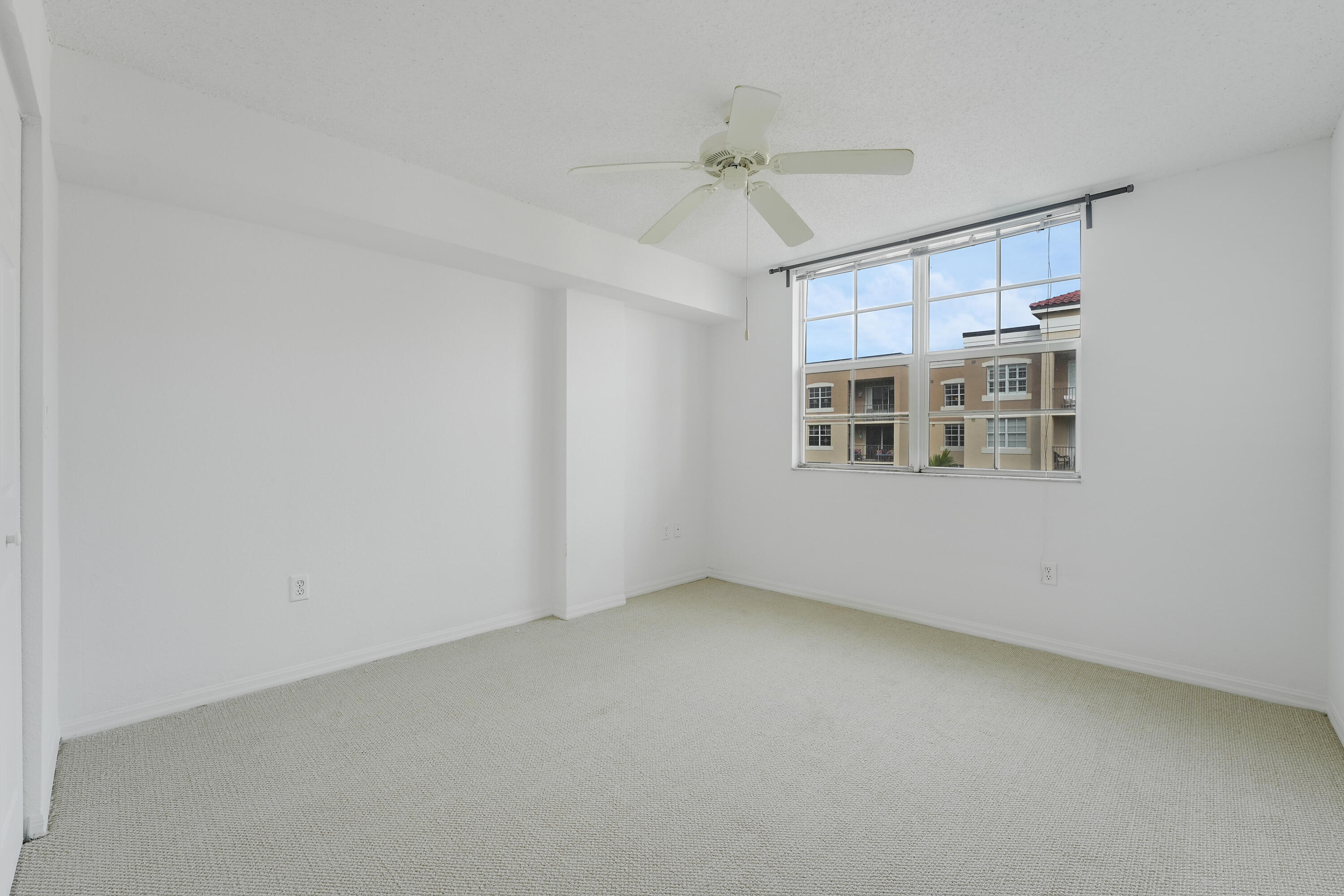 MLS #R11147788 image #9