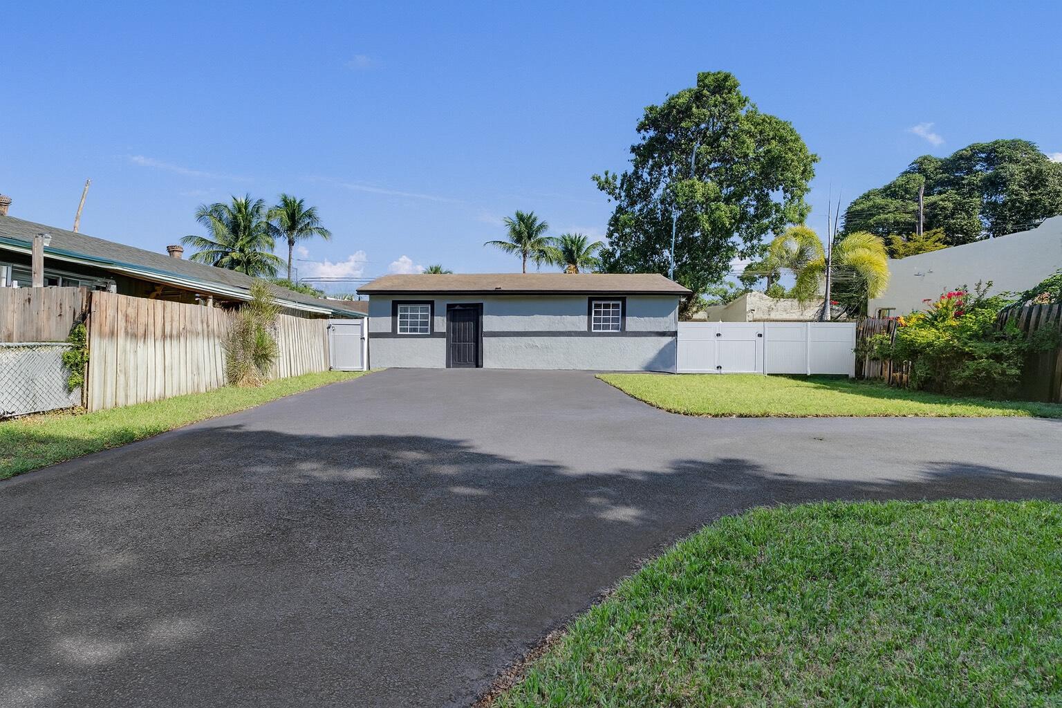 MLS #R11148345 image #0