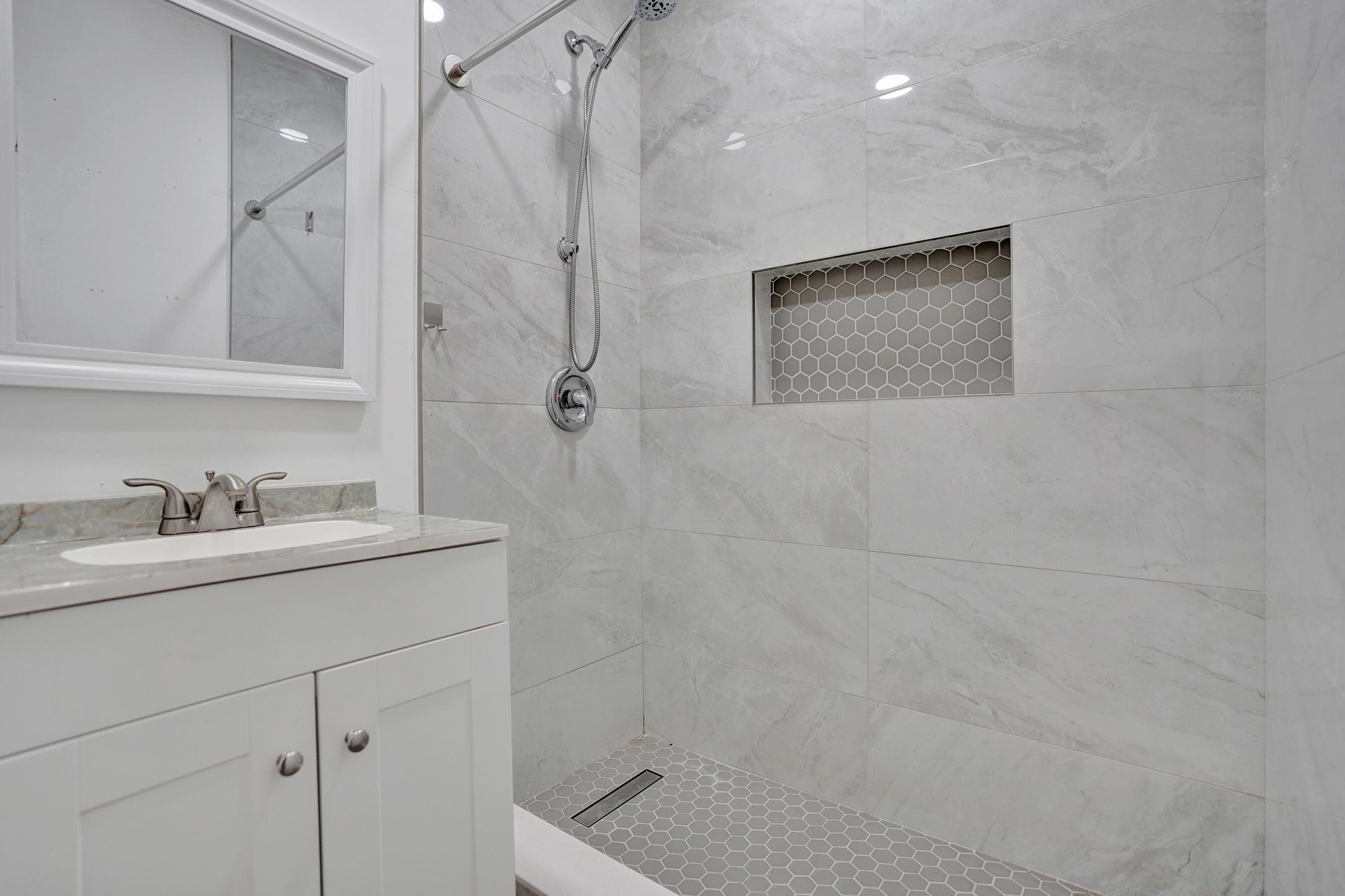 MLS #R11148345 image #17