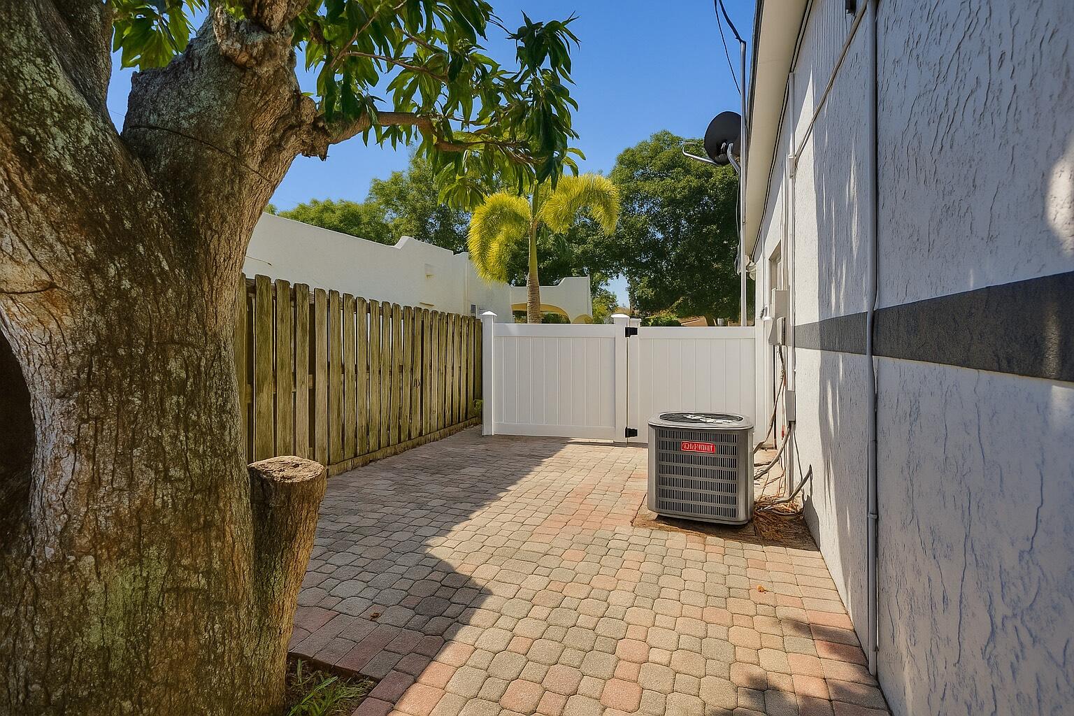 MLS #R11148345 image #2