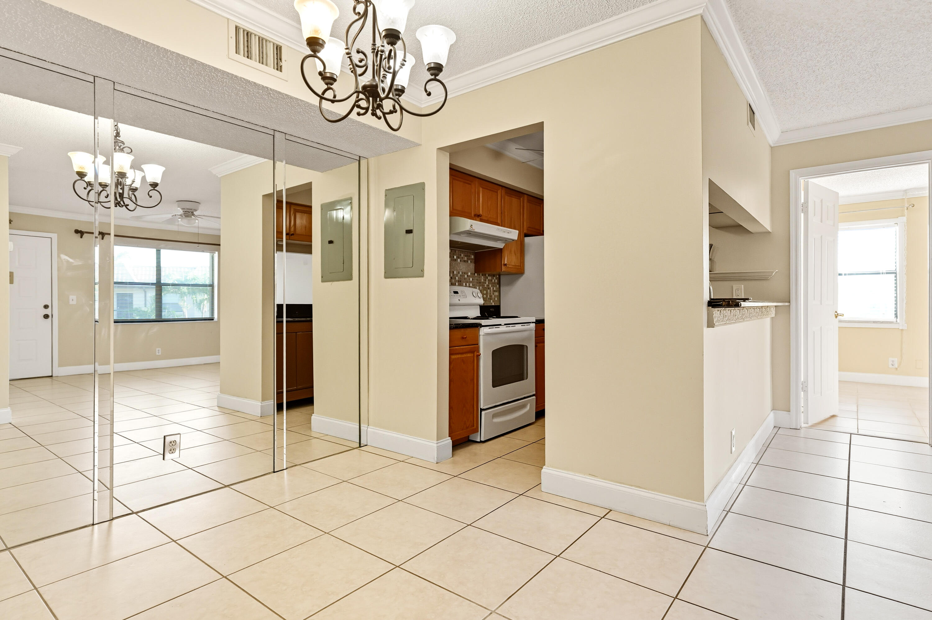 MLS #R11148448 image #6