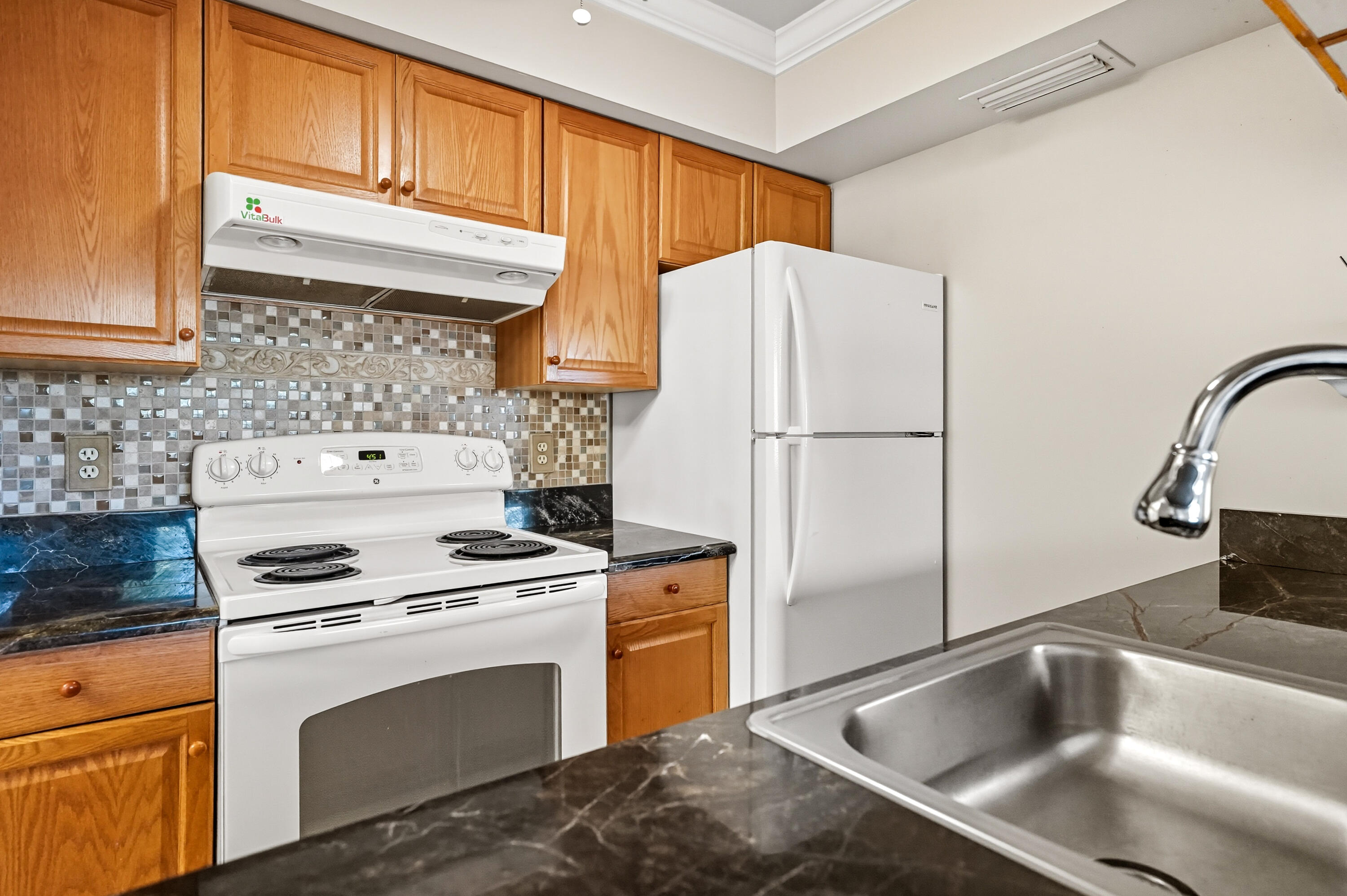 MLS #R11148448 image #8