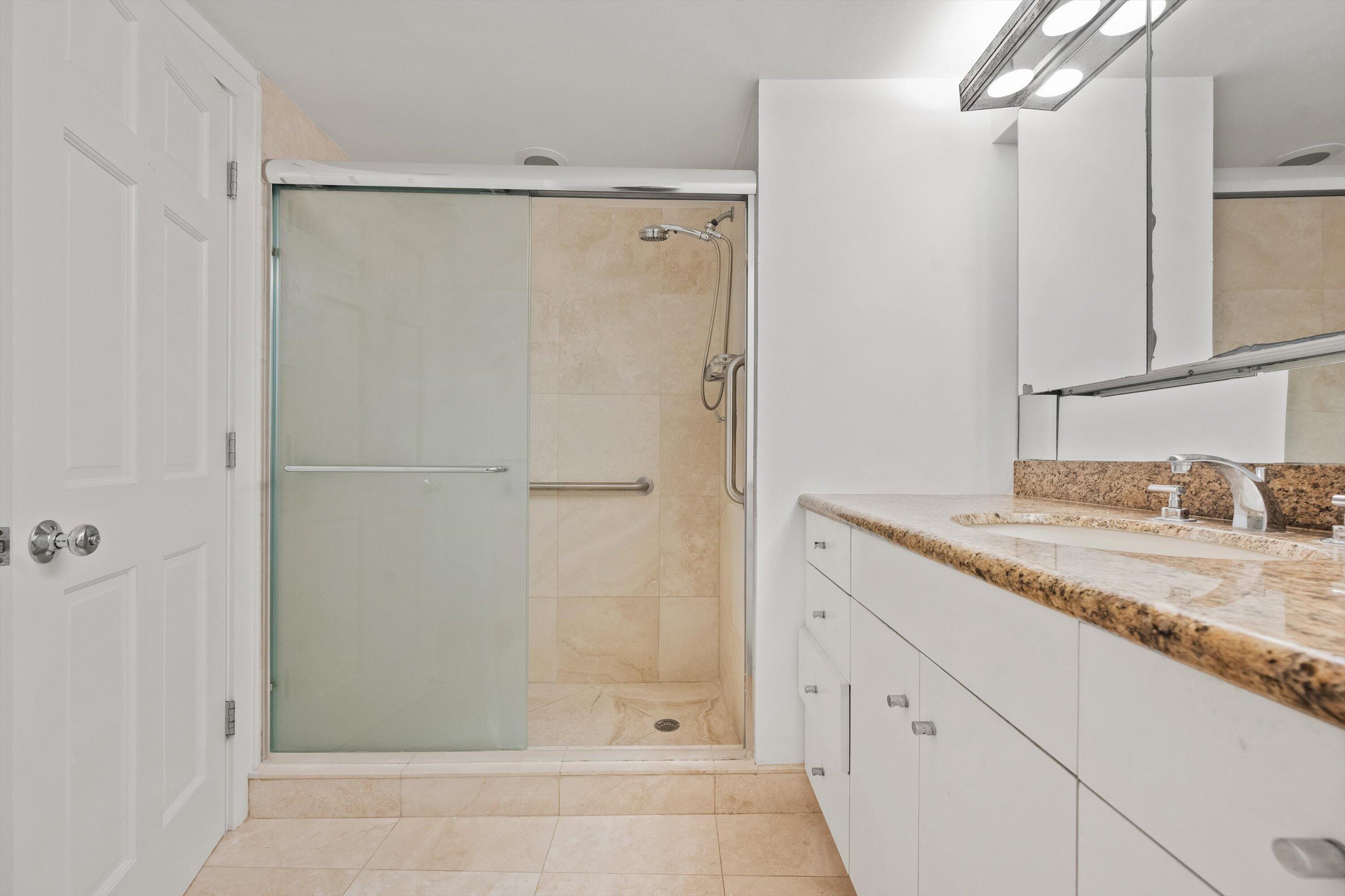 MLS #R11148591 image #12