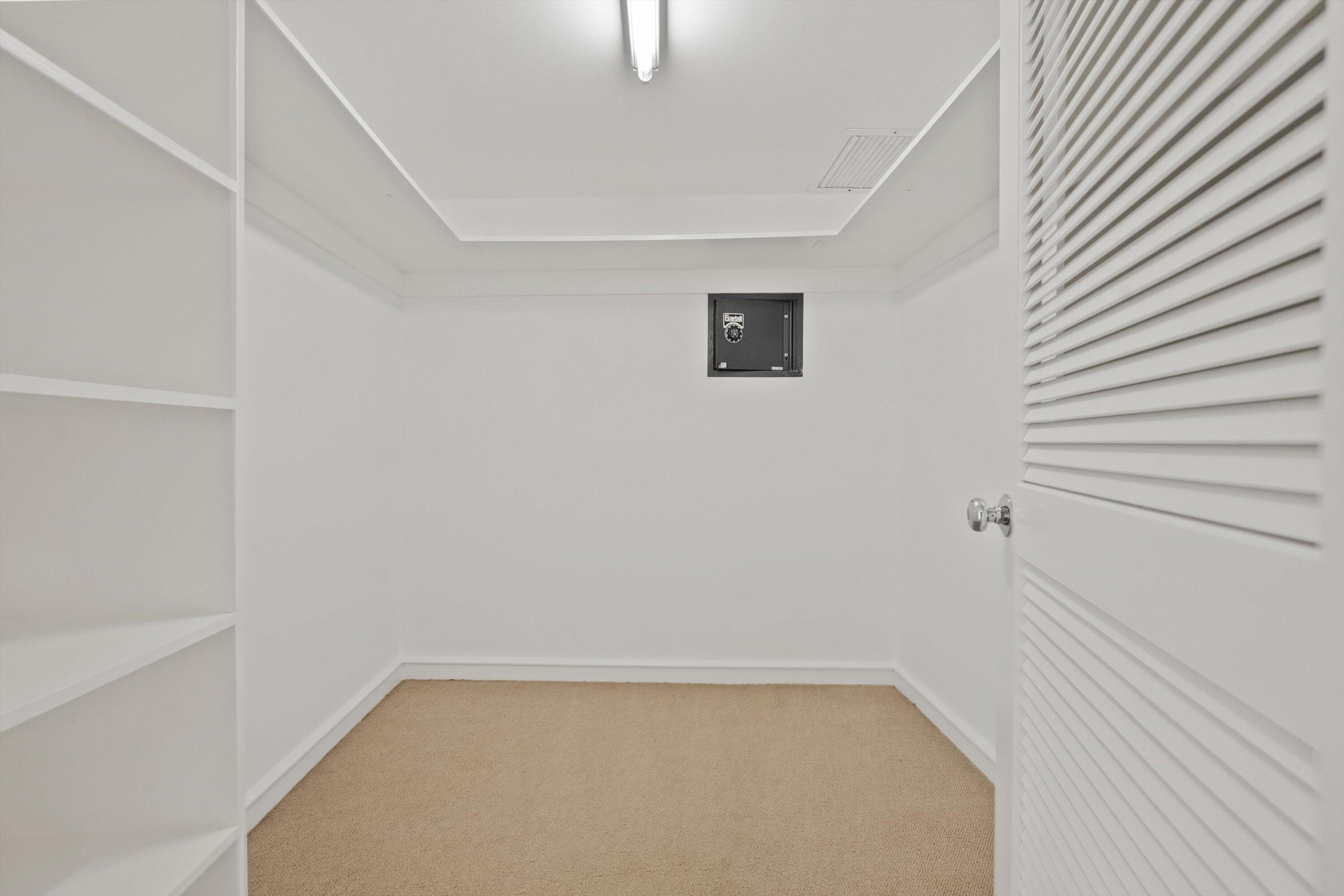 MLS #R11148591 image #13