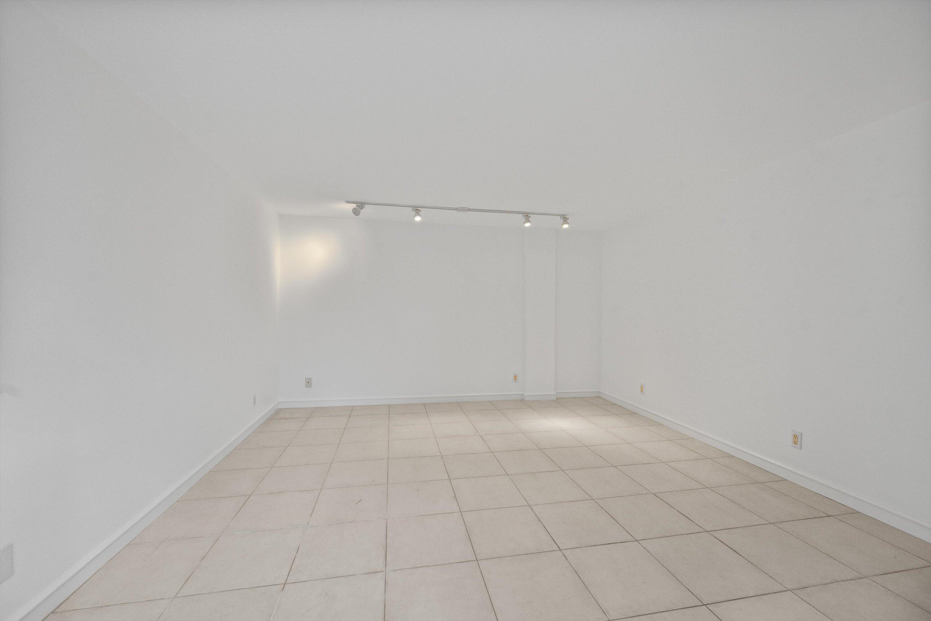 MLS #R11148591 image #16