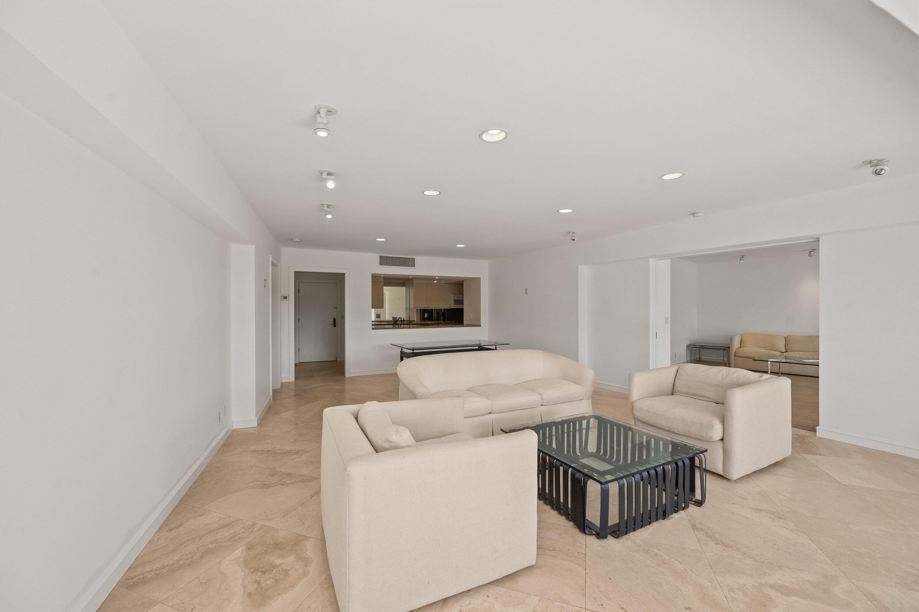 MLS #R11148591 image #2