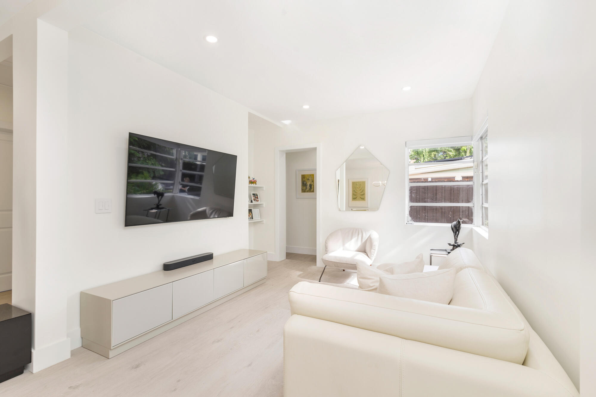 MLS #R11148618 image #8