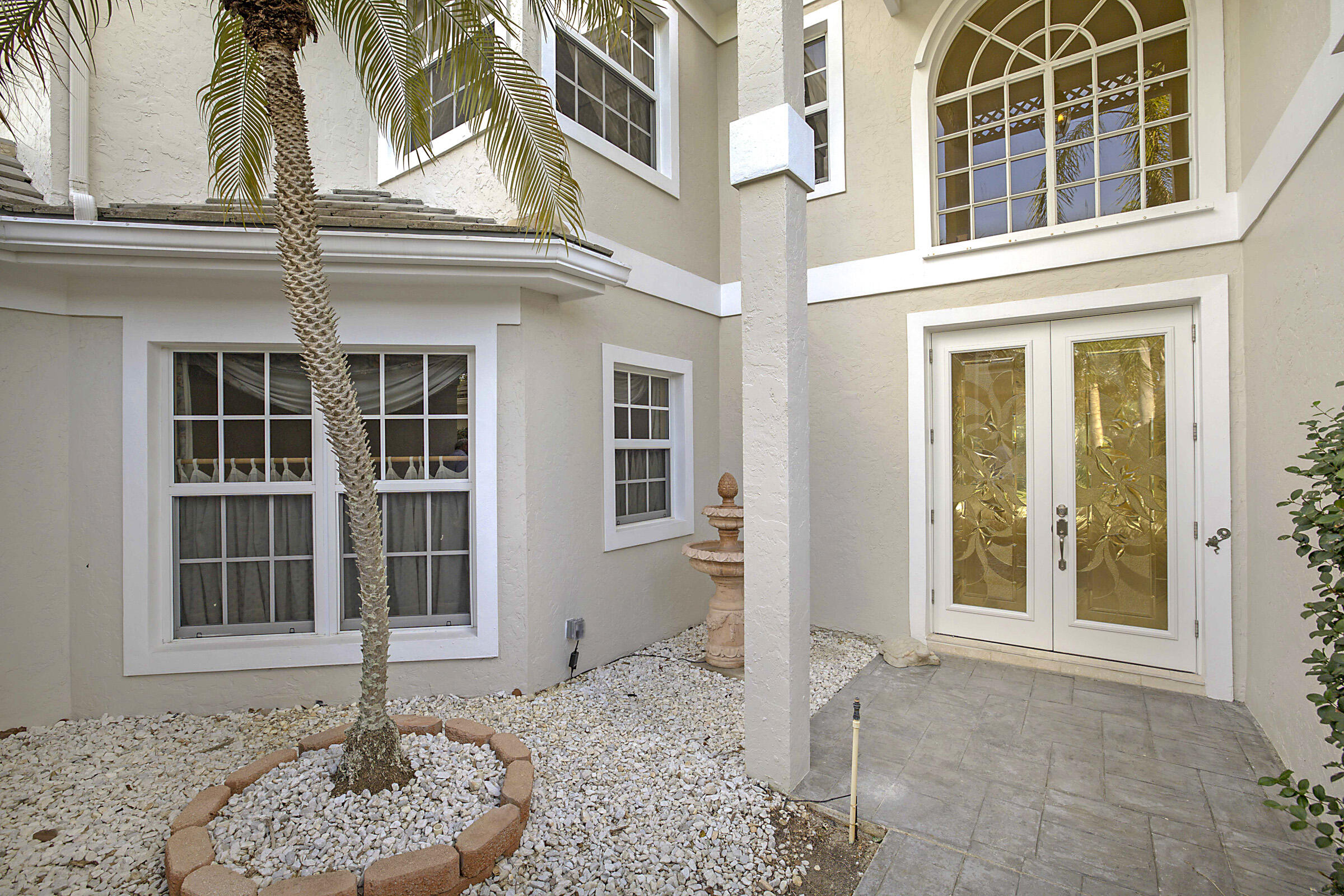 MLS #R11148873 image #1