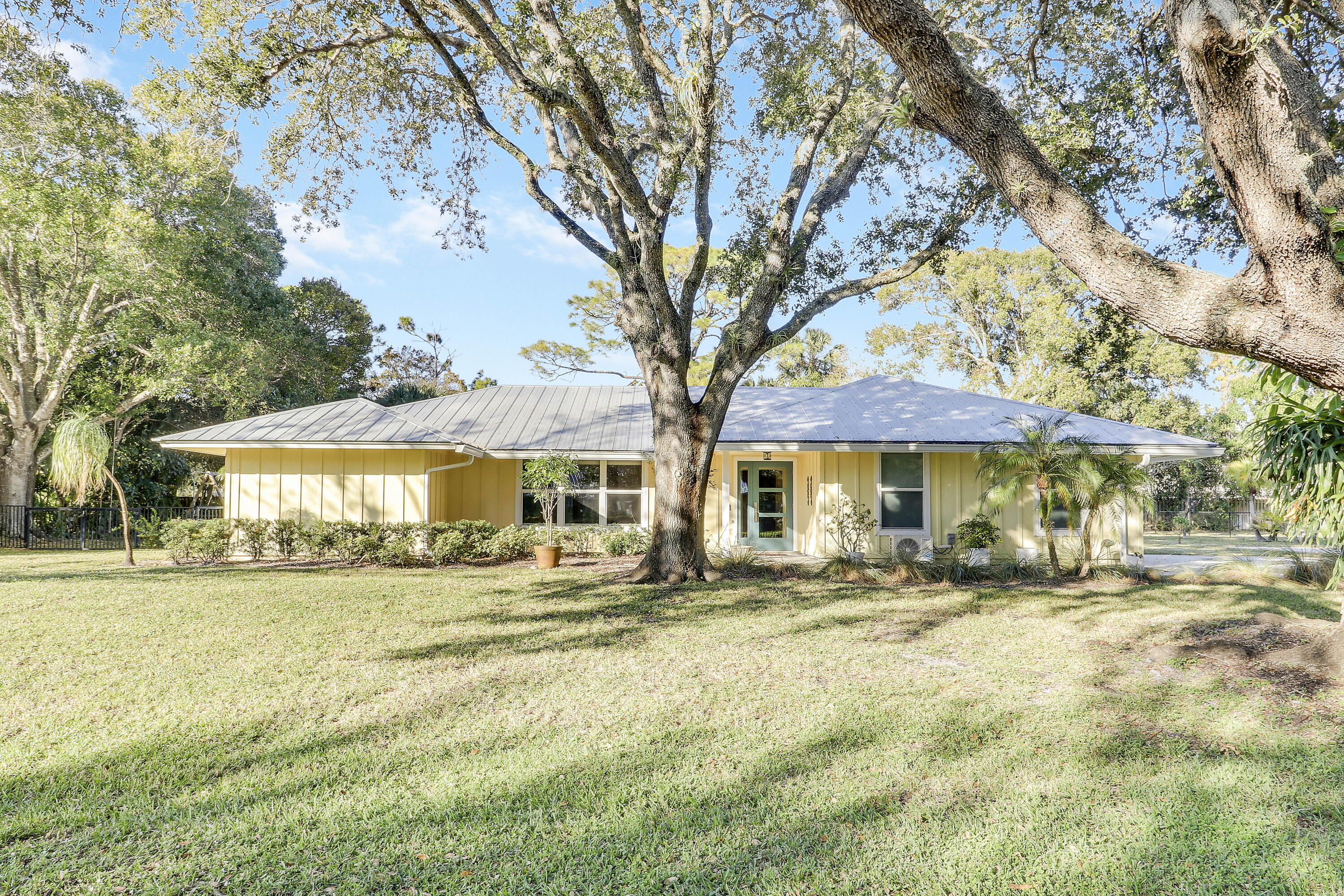 MLS #R11148891 image #0