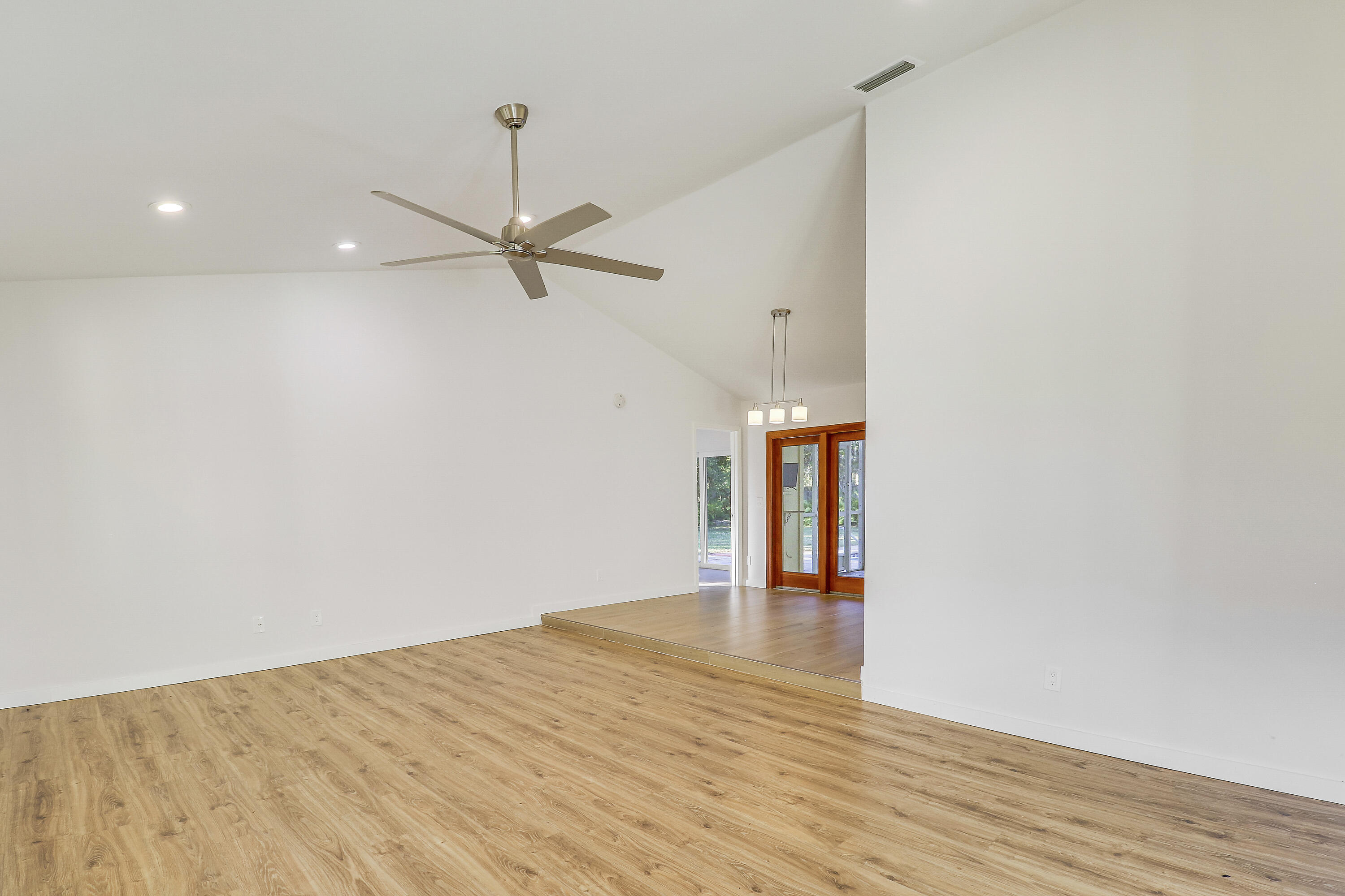 MLS #R11148891 image #17