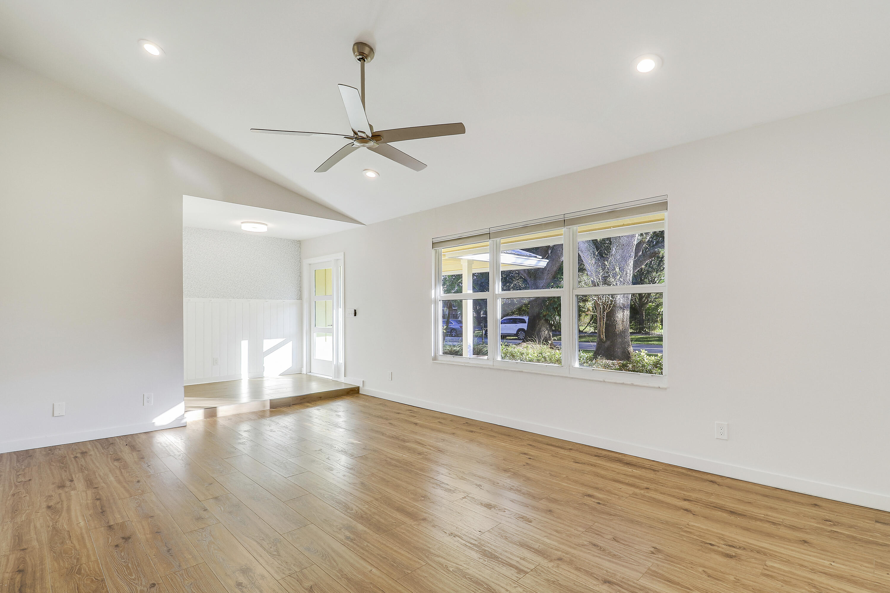 MLS #R11148891 image #20