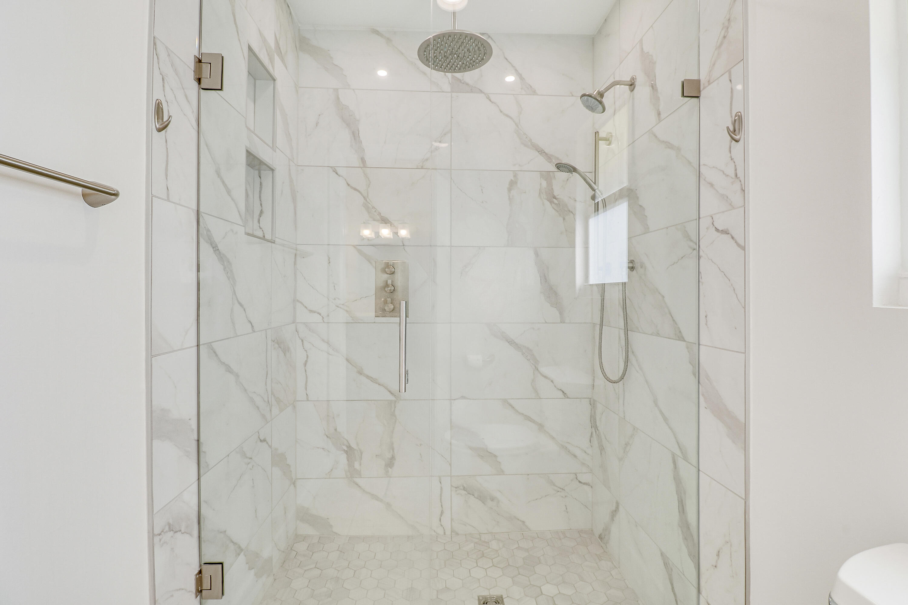 MLS #R11148891 image #30