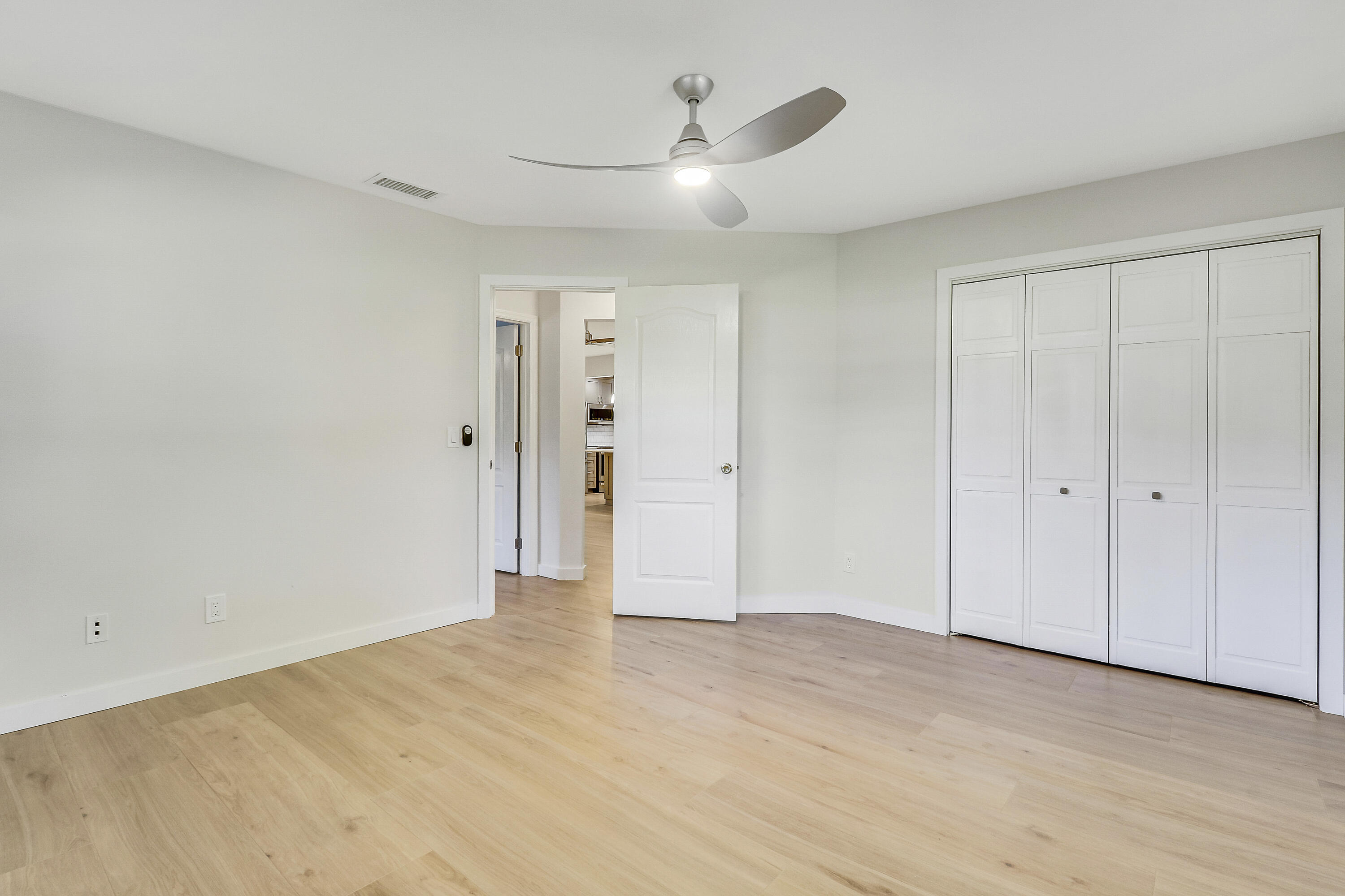 MLS #R11148891 image #32