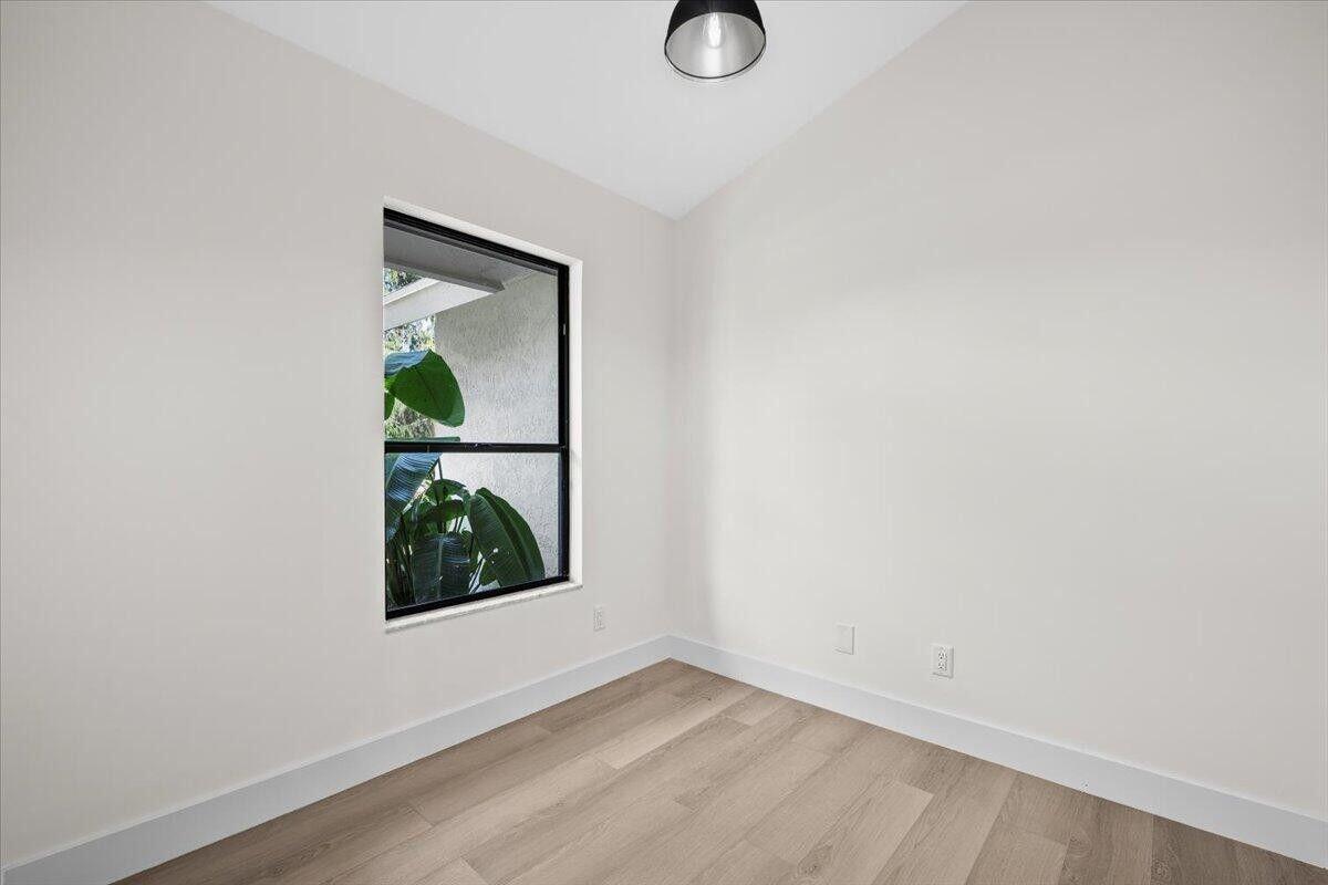 MLS #R11148910 image #23