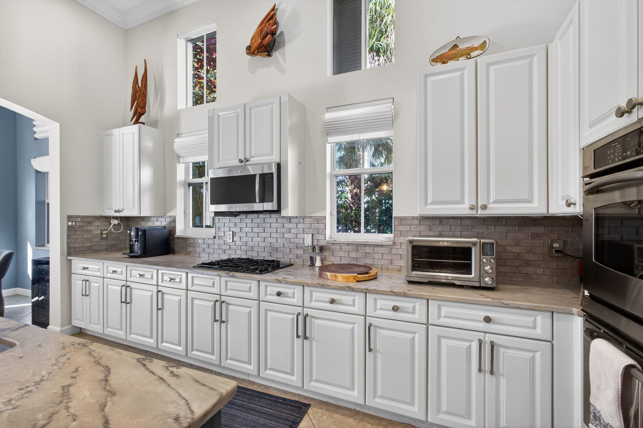 MLS #R11148956 image #10