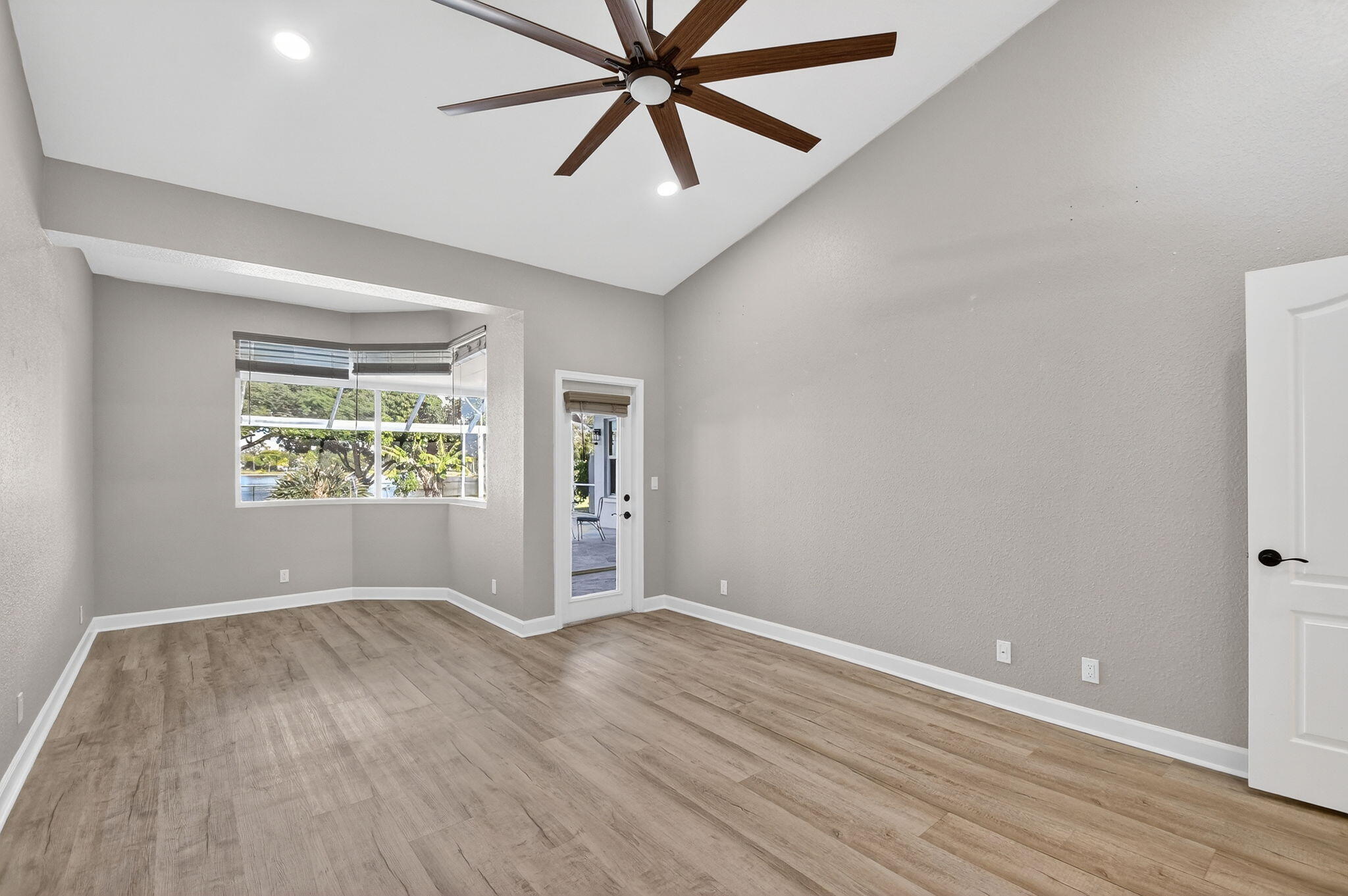 MLS #R11149062 image #17