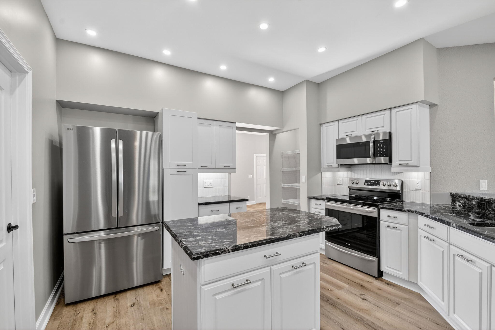 MLS #R11149062 image #7