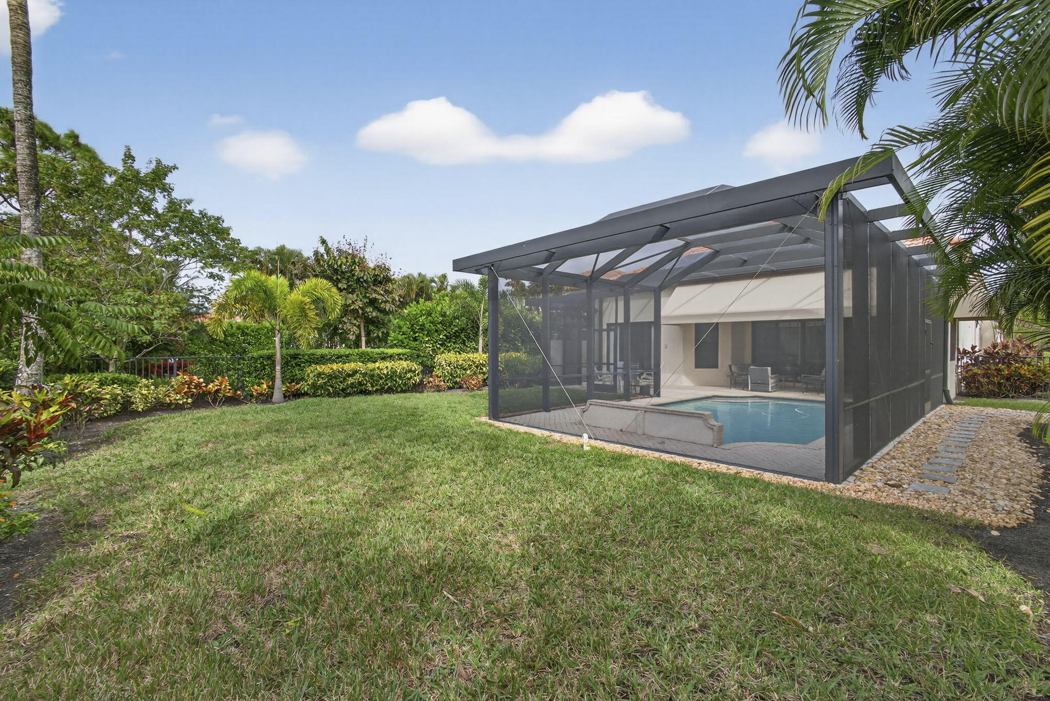 MLS #R11149097 image #56