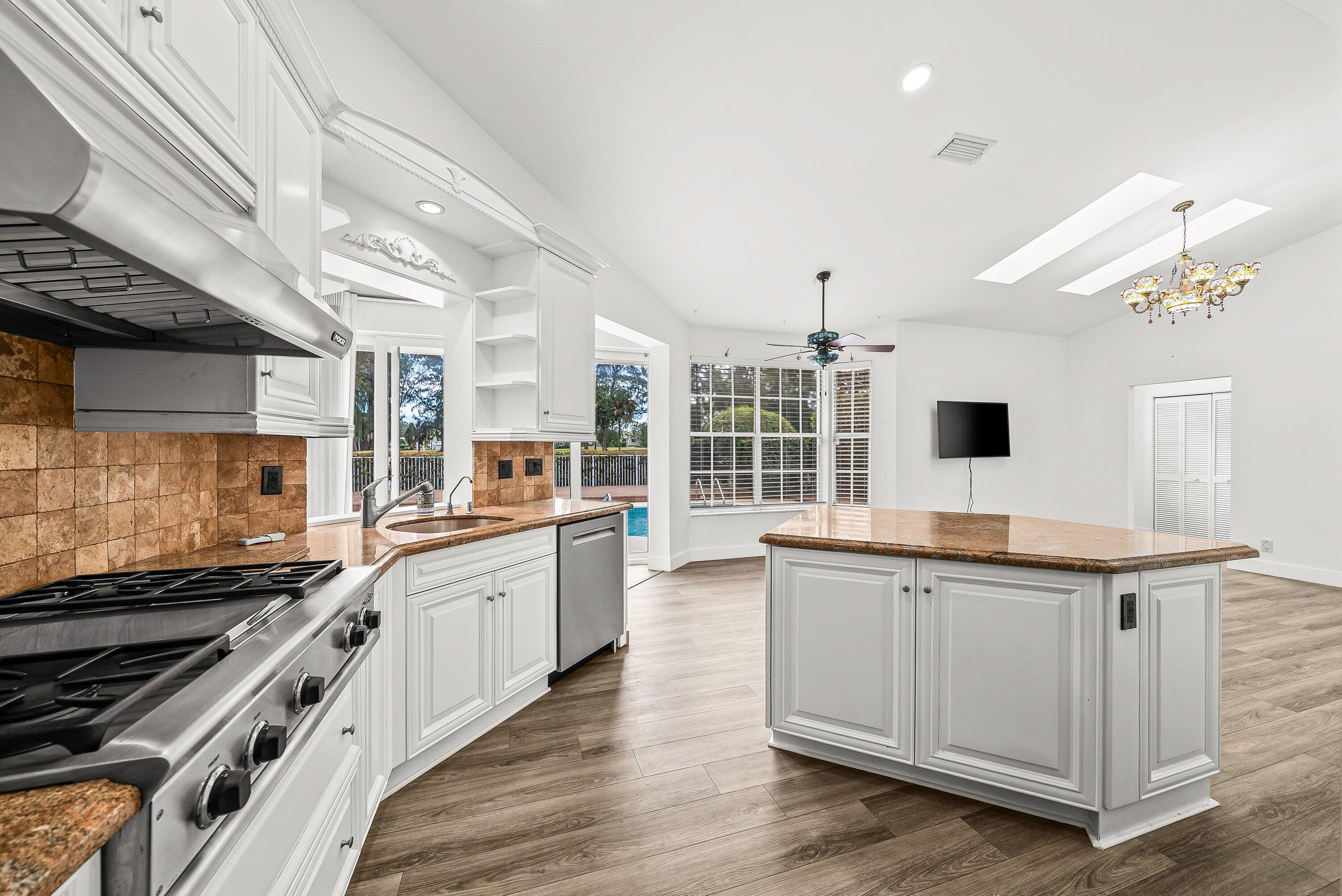 MLS #R11149123 image #21