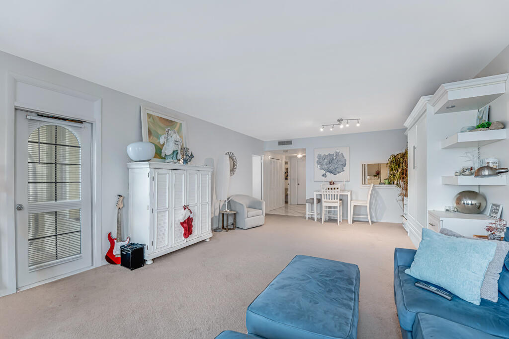 MLS #R11149127 image #10