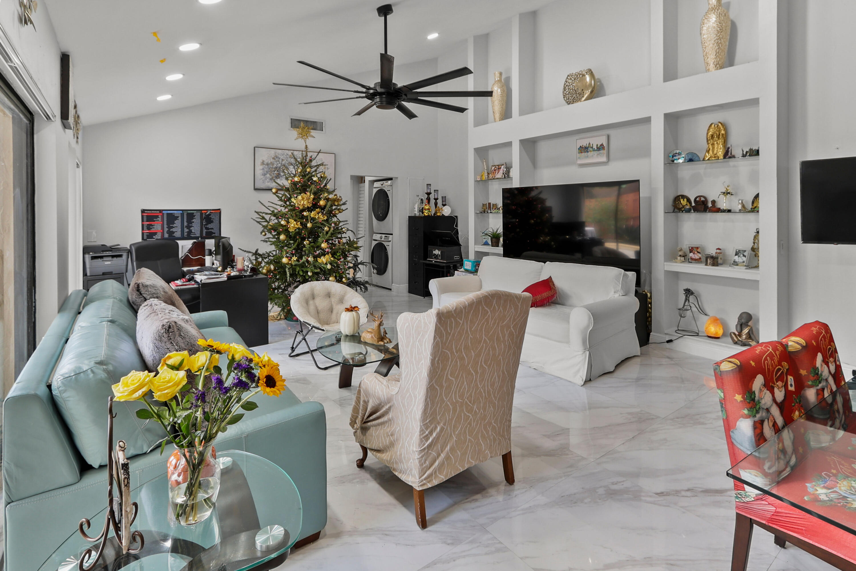 MLS #R11149236 image #1