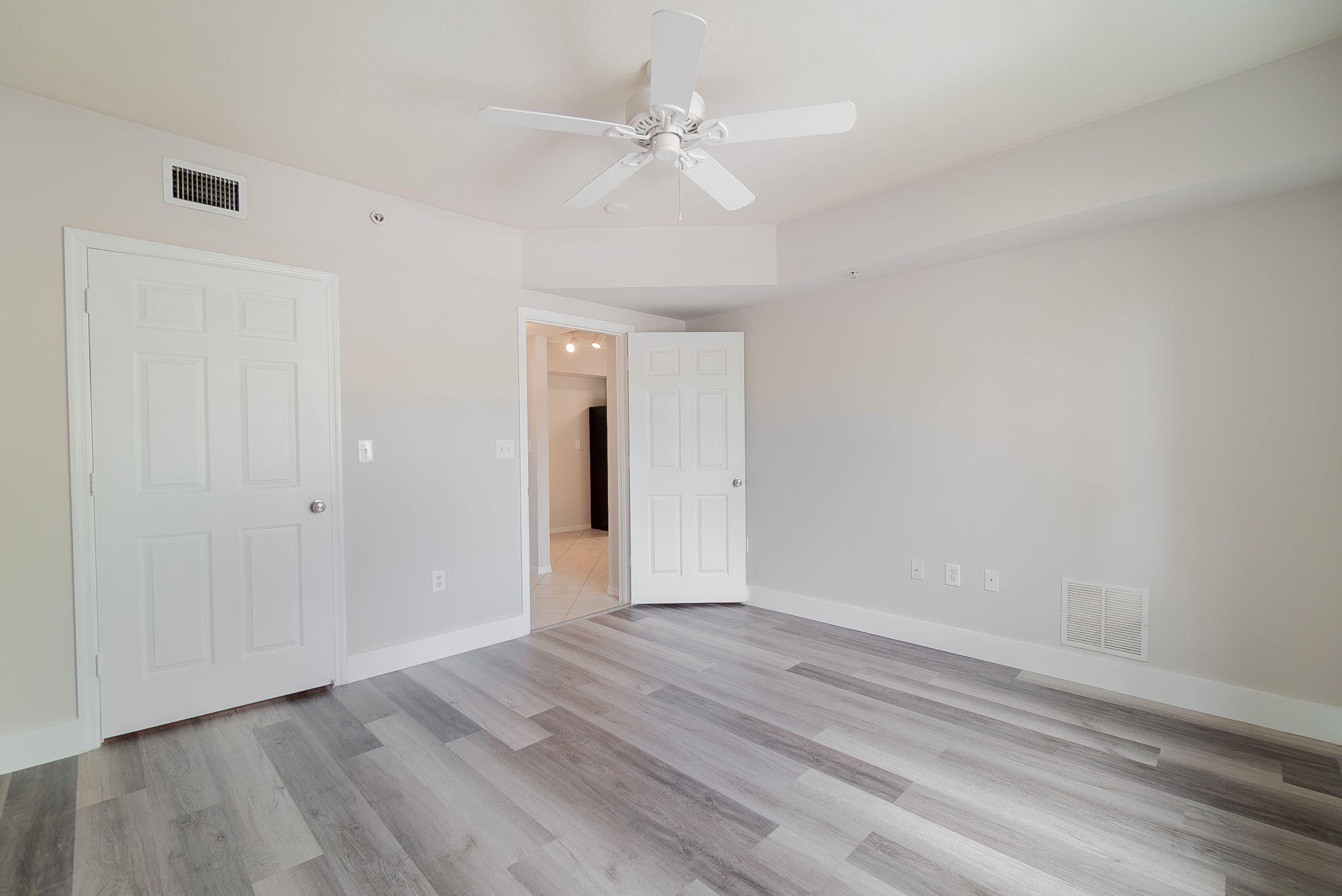 MLS #R11149262 image #12