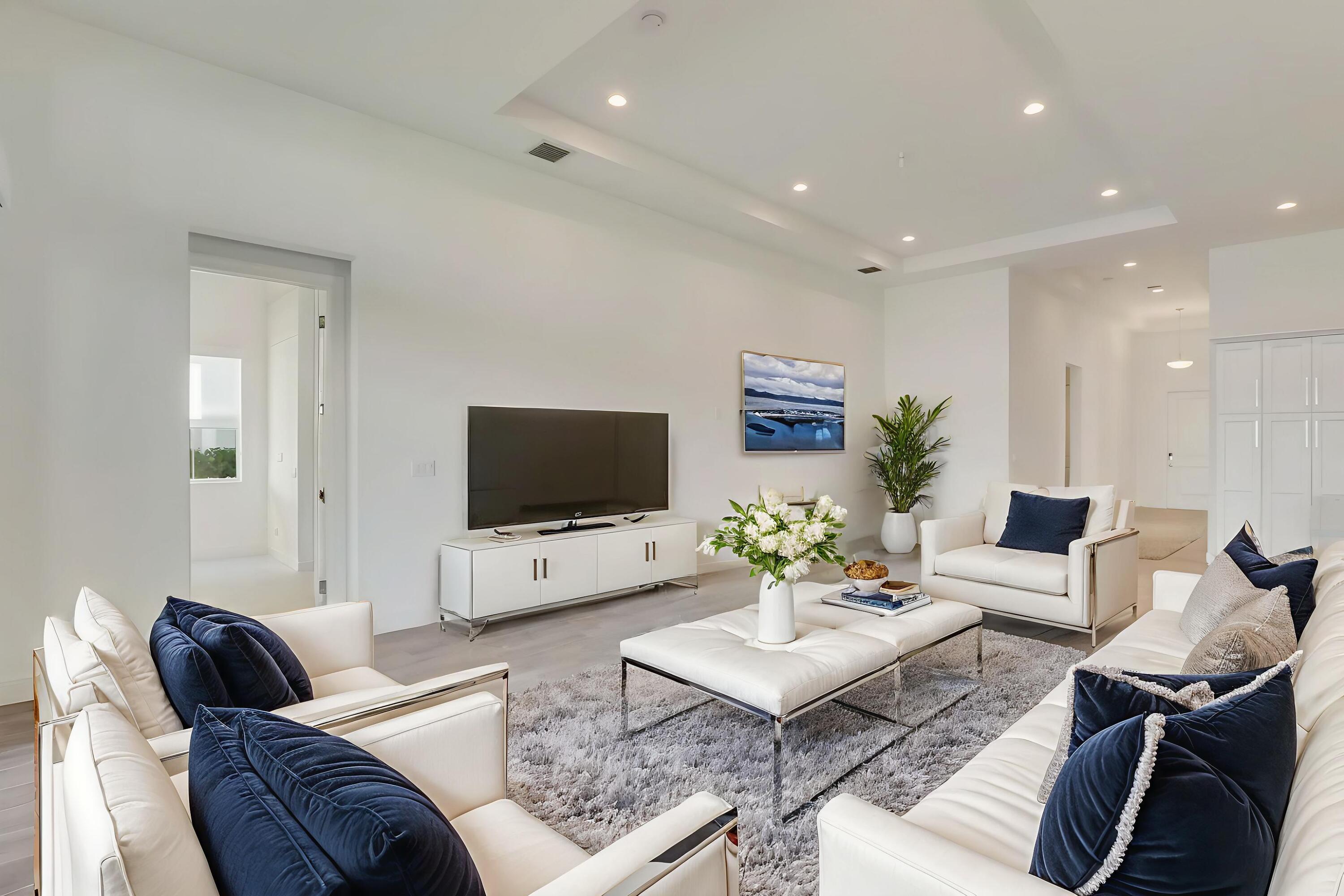 MLS #R11149299 image #1