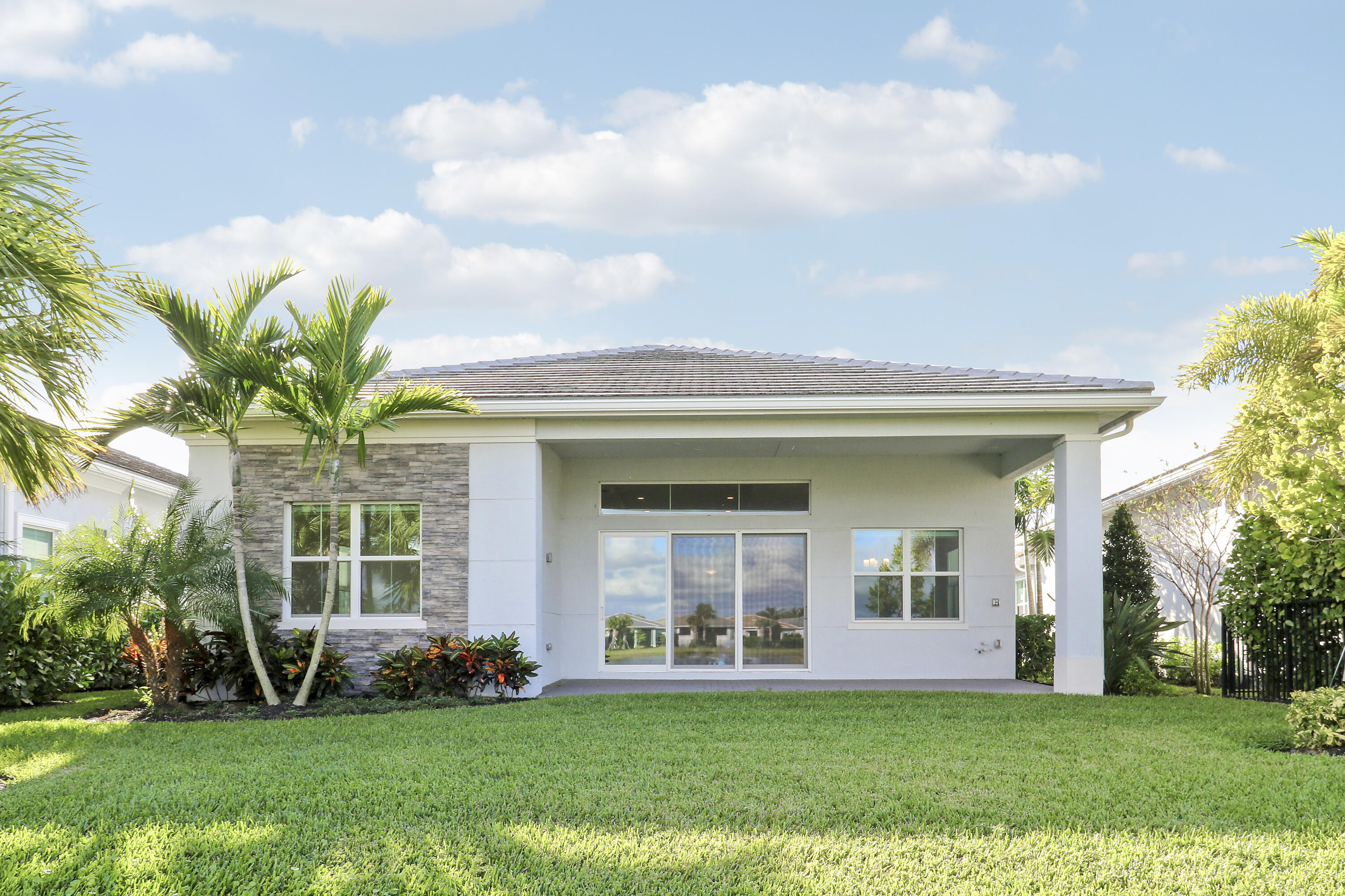 MLS #R11149299 image #14