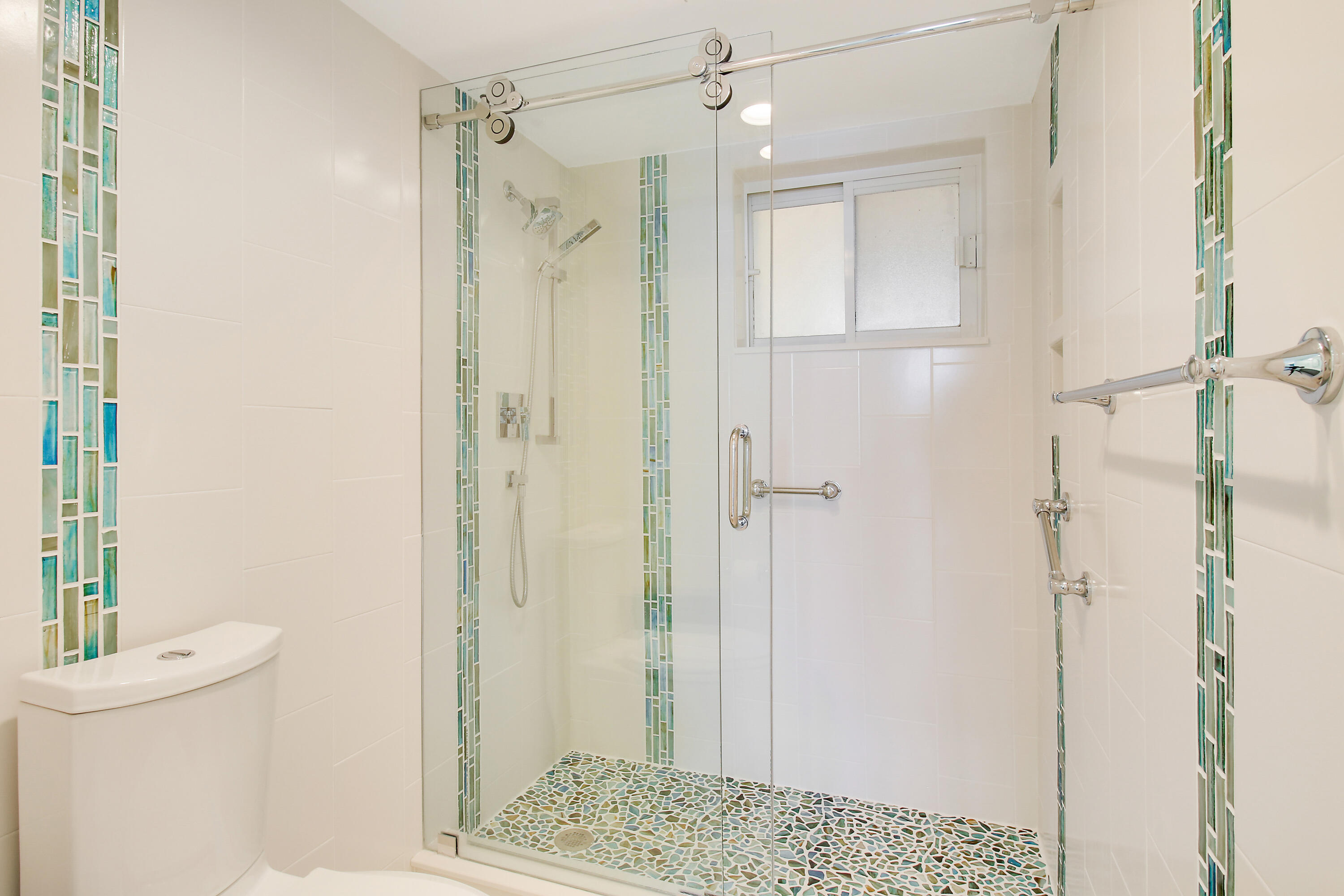 MLS #R11149383 image #13