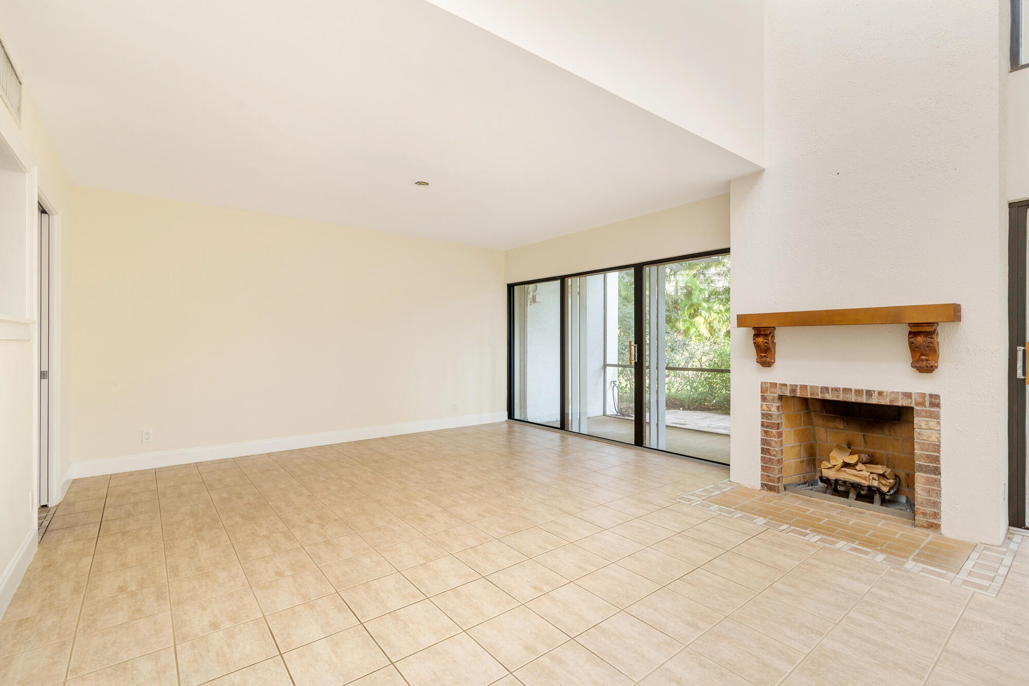 MLS #R11149405 image #1