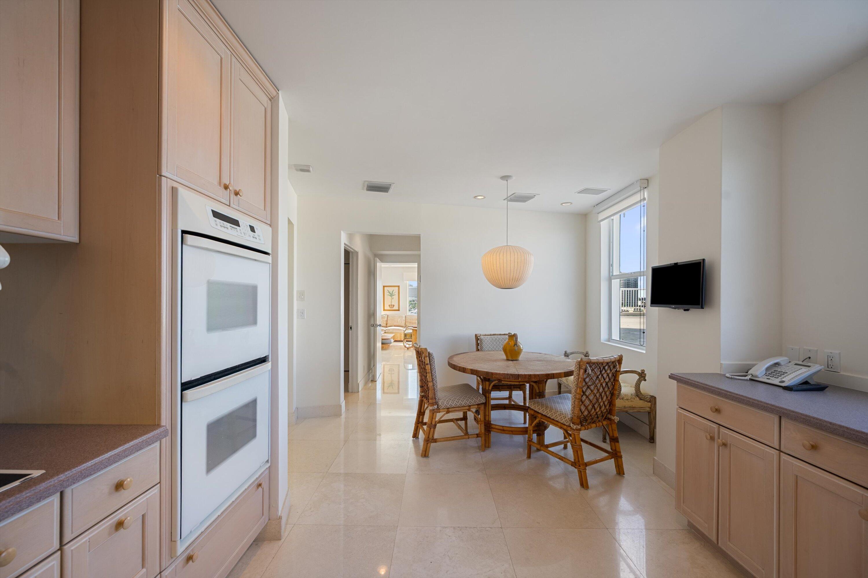 MLS #R11149446 image #7