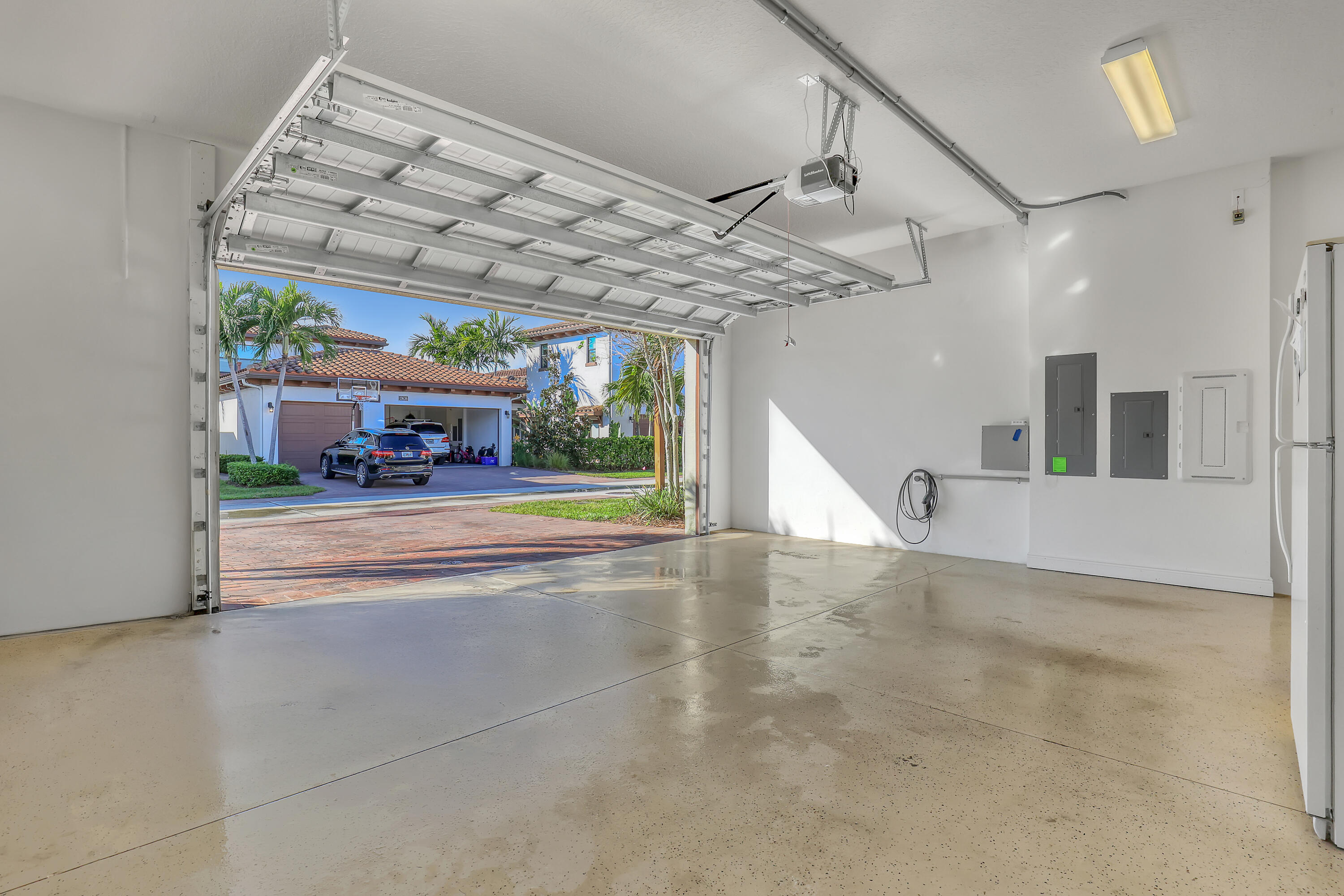 MLS #R11149492 image #30