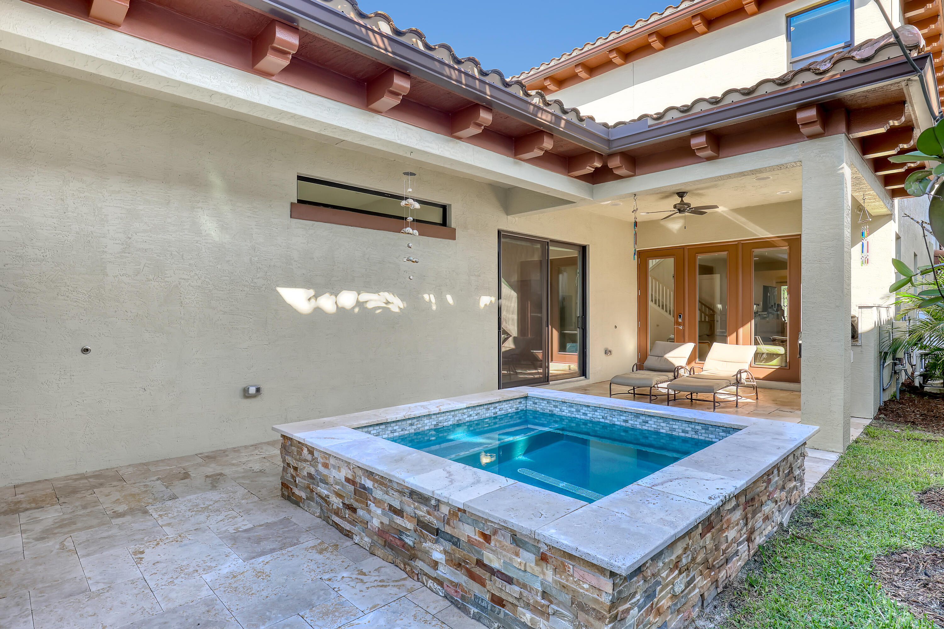 MLS #R11149492 image #33