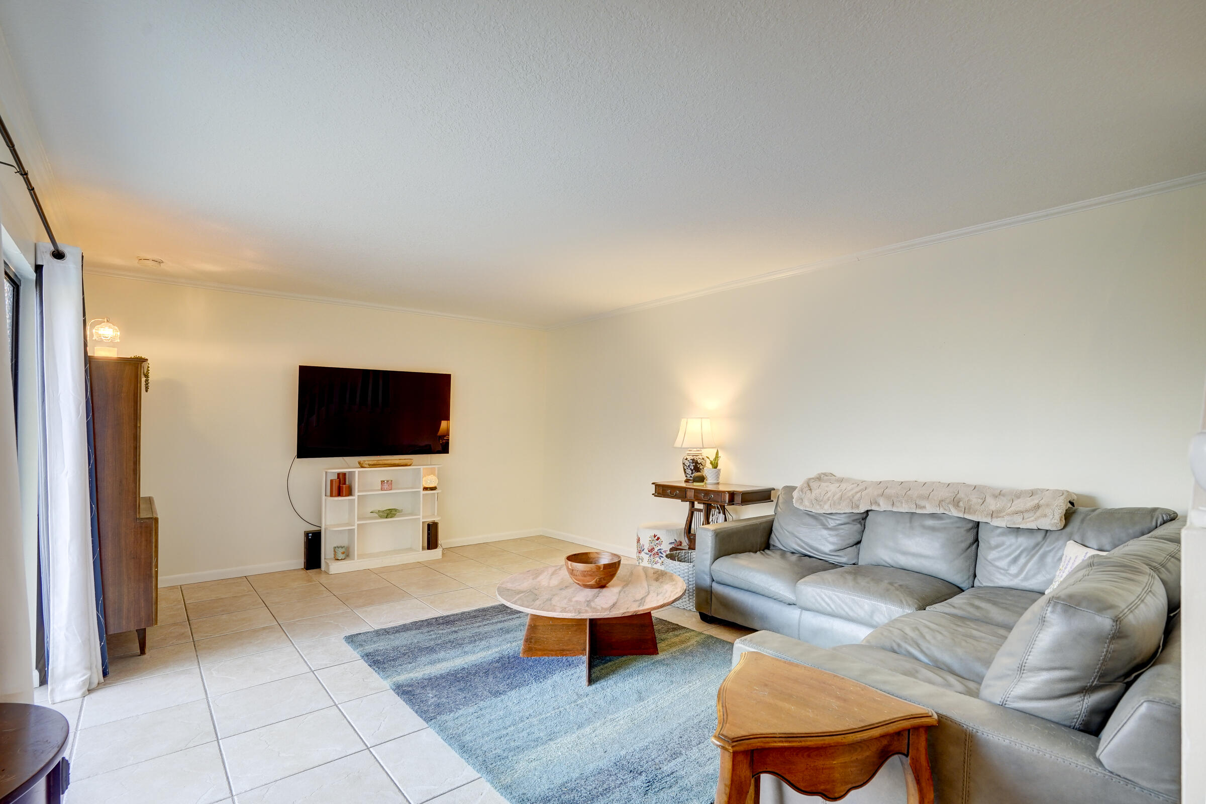 MLS #R11149702 image #1