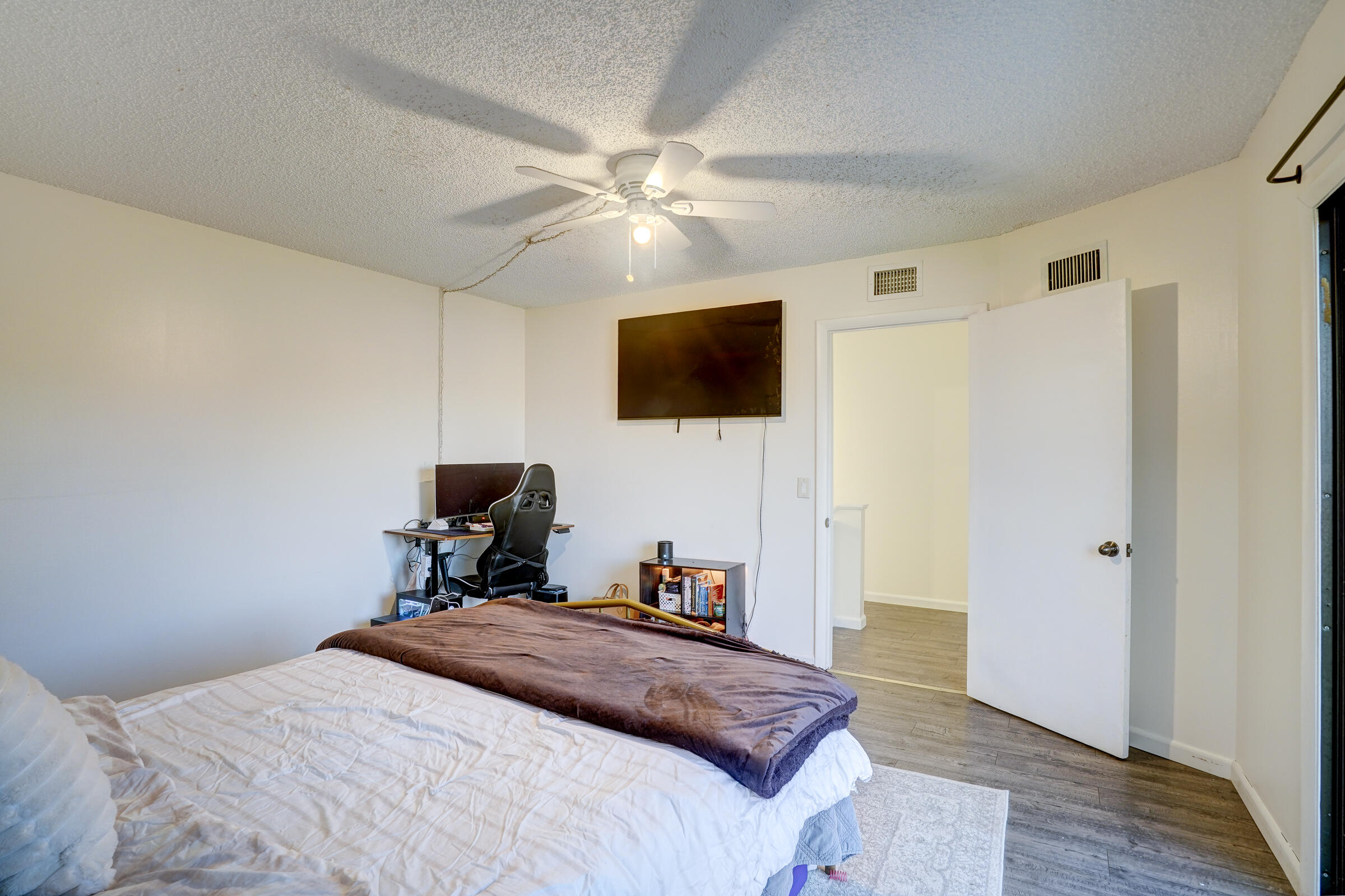 MLS #R11149702 image #14